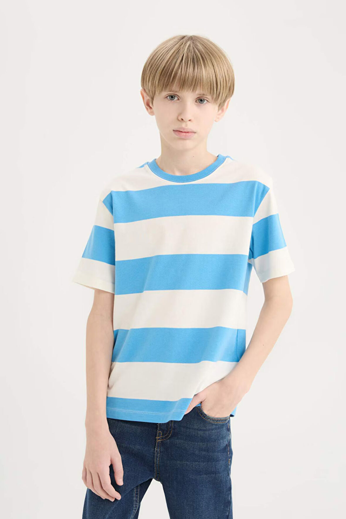 DeFacto Erkek Çocuk Bisiklet Yaka Çizgili Kısa Kollu Tişört D7867A825SMBE339