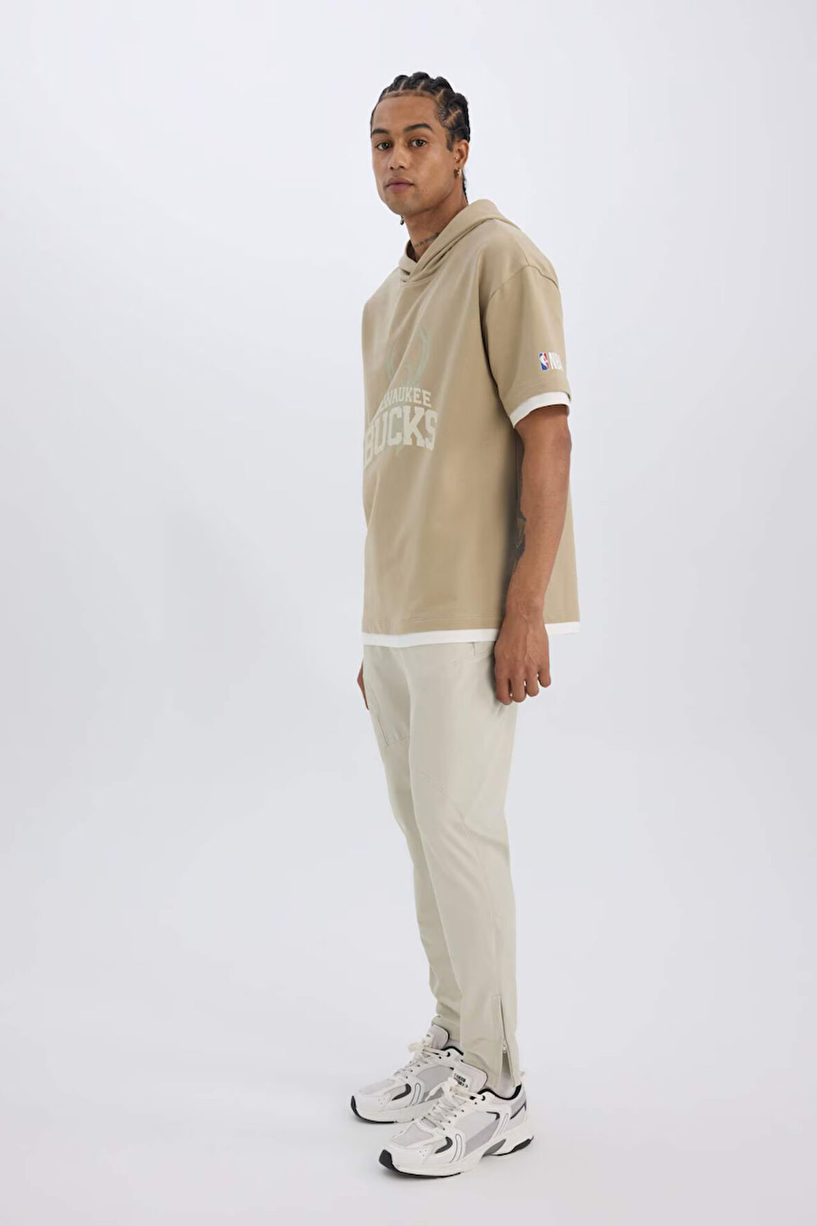 DeFactoFit Esnek Kumaş Sporcu Jogger Eşofman Altı Slim Fit Dar Kesim Dokuma Üç Cepli Fermuarlı Paça B2780AX25SPBG779