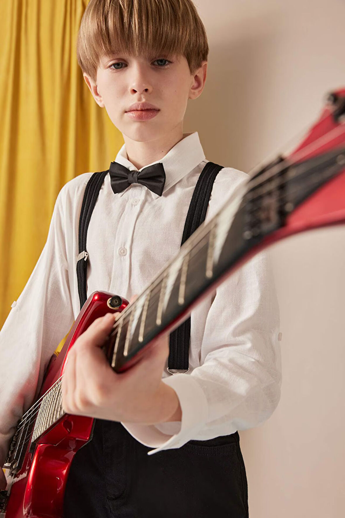 DeFacto Erkek Çocuk 23 Nisan Çocuk Bayramı Polo Yaka Keten Görünümlü Uzun Kollu Basic Düz Gömlek W3236A625SMWT34