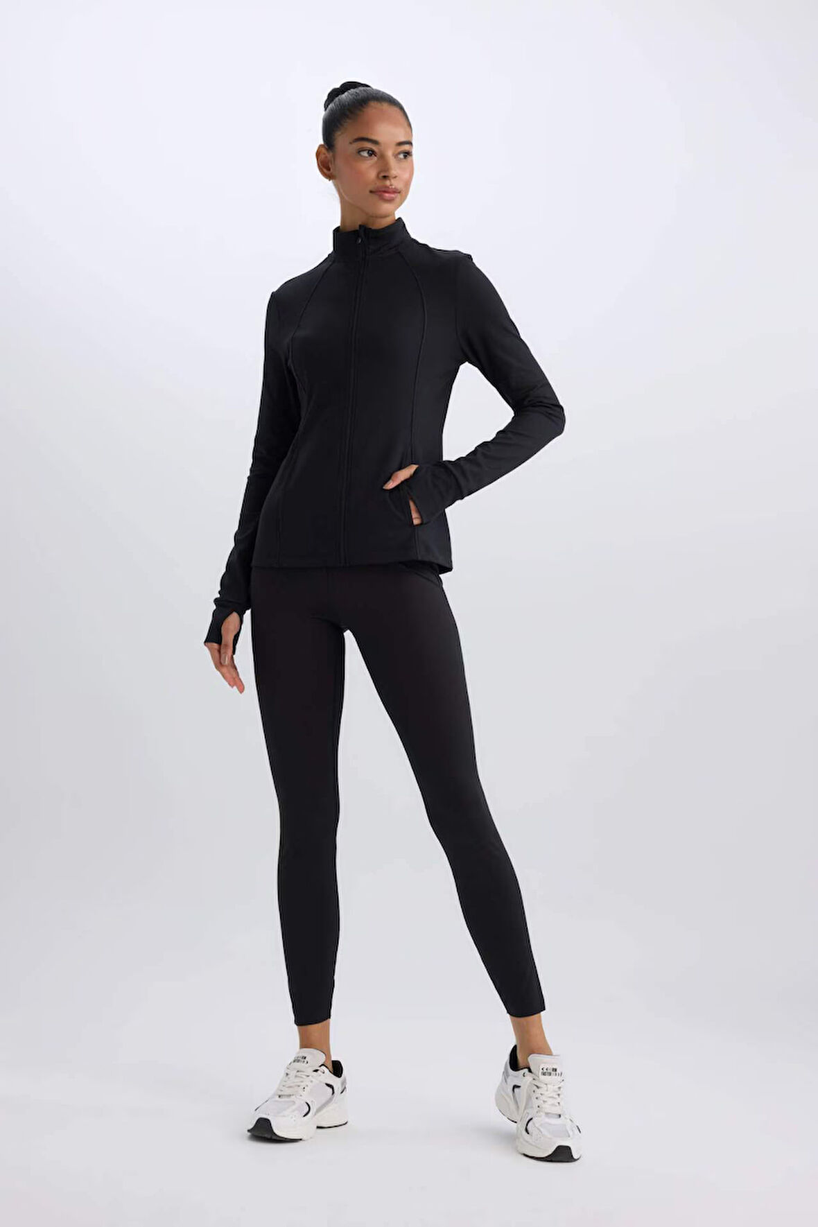 DeFactoFit Siyah Yüksek Bel Beli Saran Toparlayıcı Esnek Premium Sporcu Tayt C9191AX25SPBK81