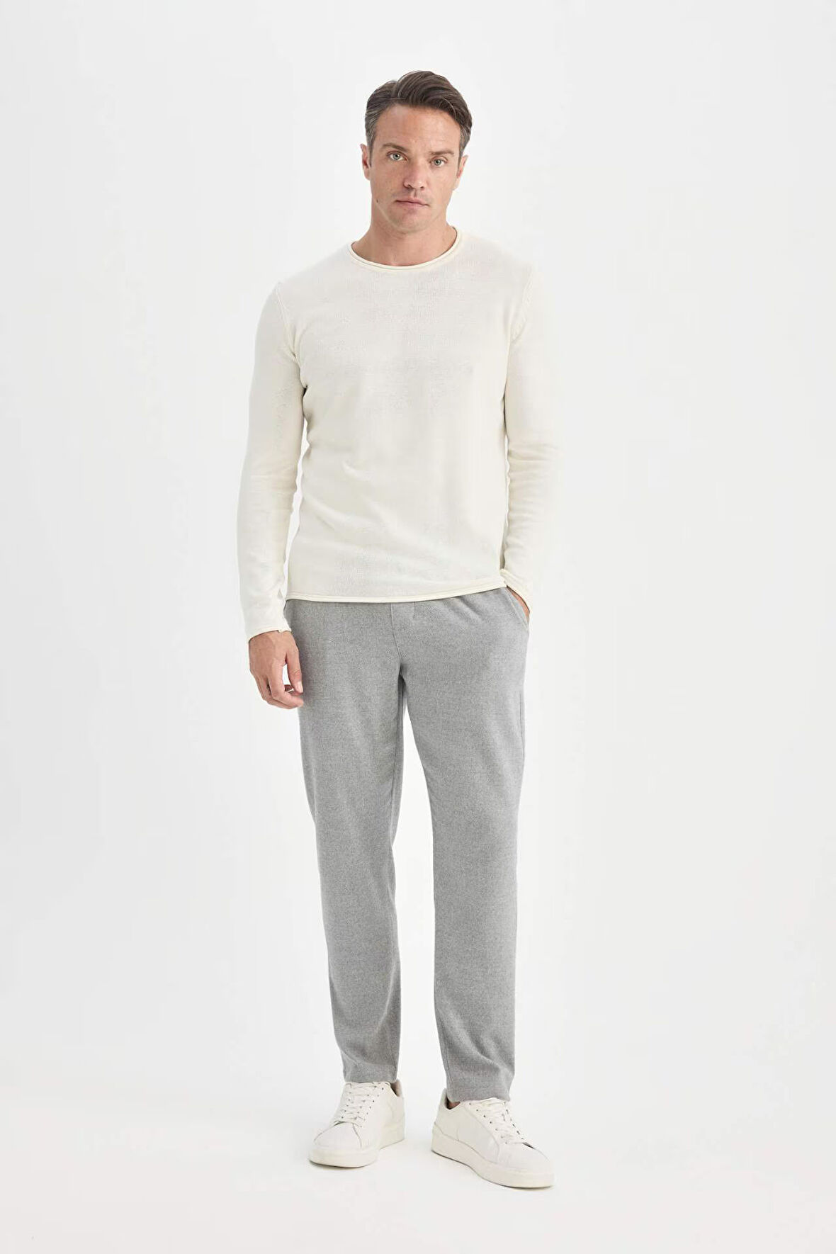 DeFacto Jogger Pantolon Beli Bağcıklı Cepli Düz Paça D8641AX24AUGR210