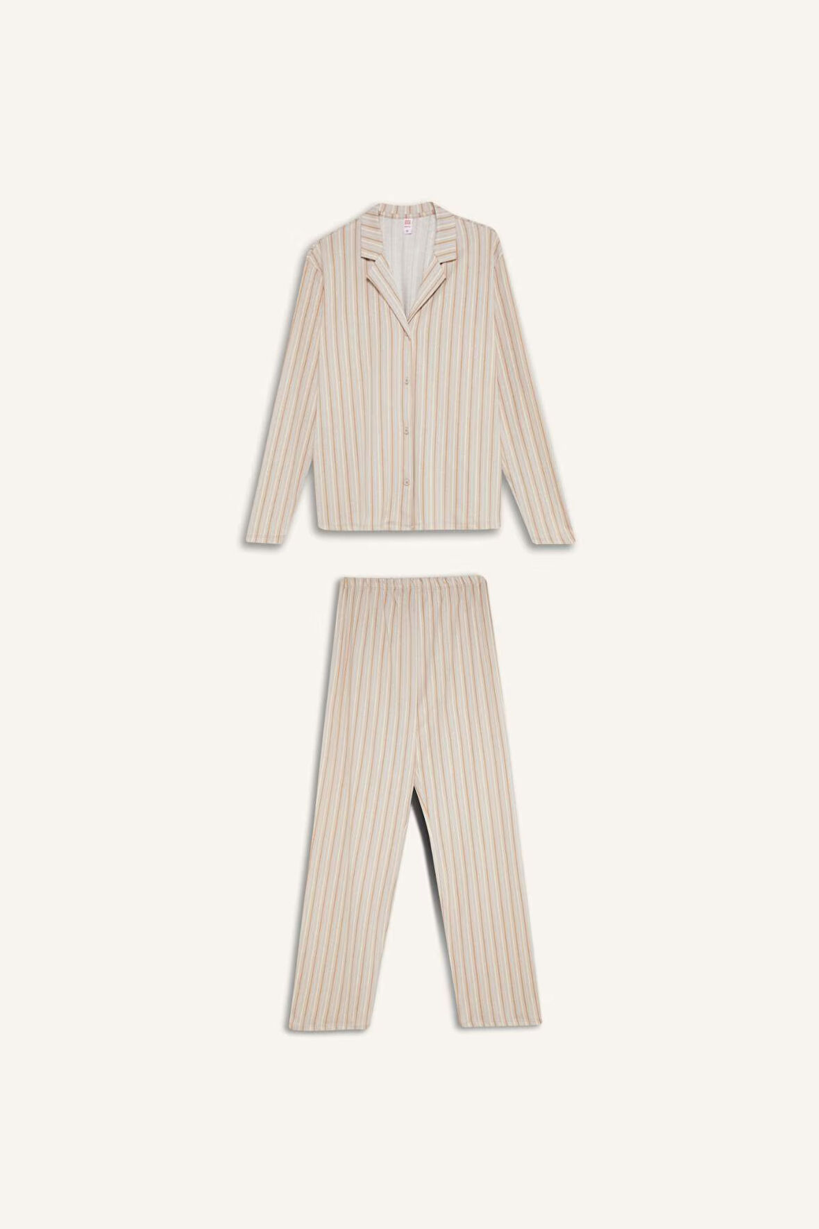 DeFacto Fall in Love   Pijama Takım Uzun Kollu Düğmeli Üst Beli Lastikli Uzun Alt D2260AX24WNBG78