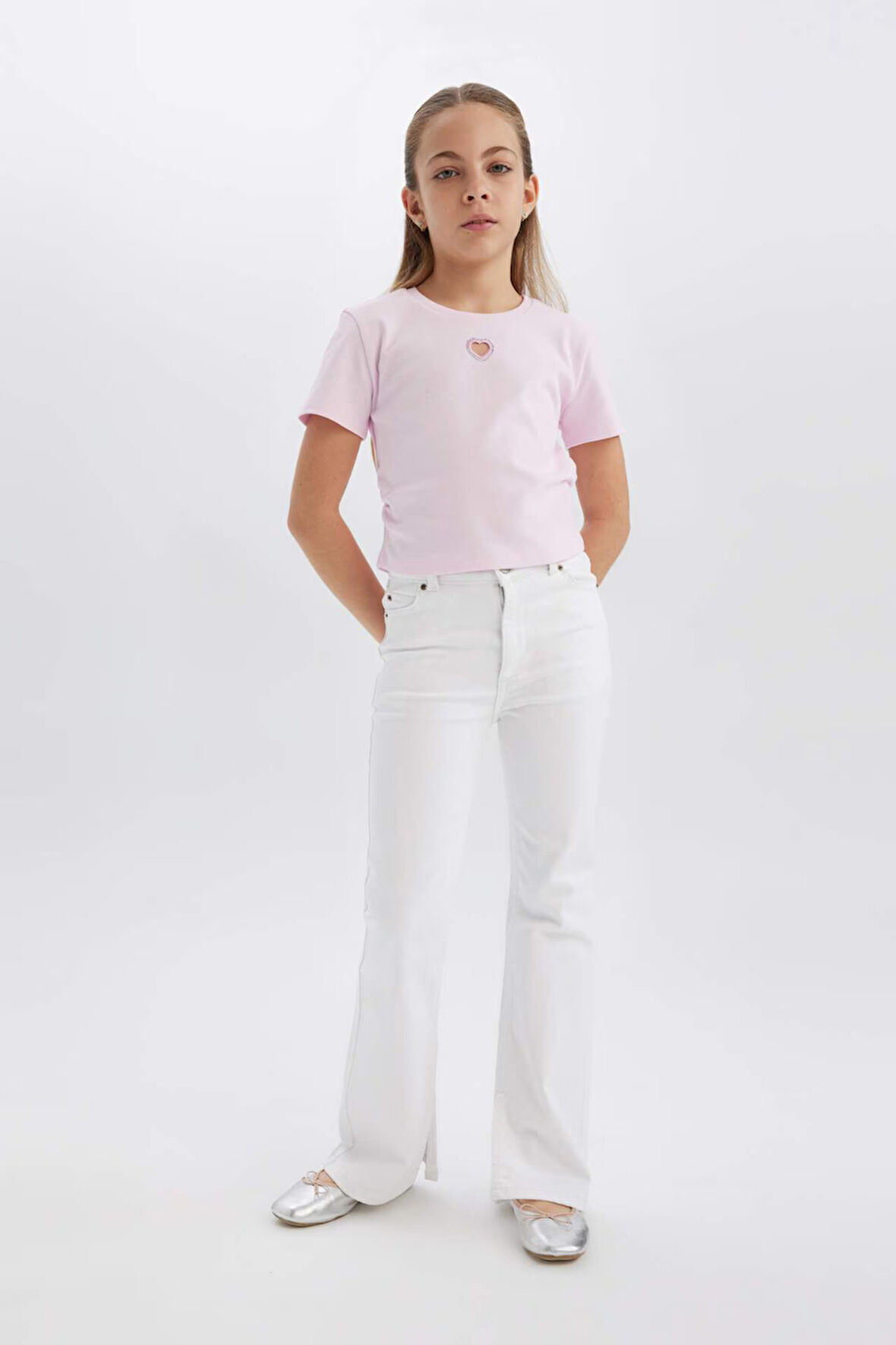 DeFacto Kız Çocuk 23 Nisan Çocuk Bayramı Flare Fit İspanyol Paça Pamuklu Jean Pantolon D7099A825SMWT34