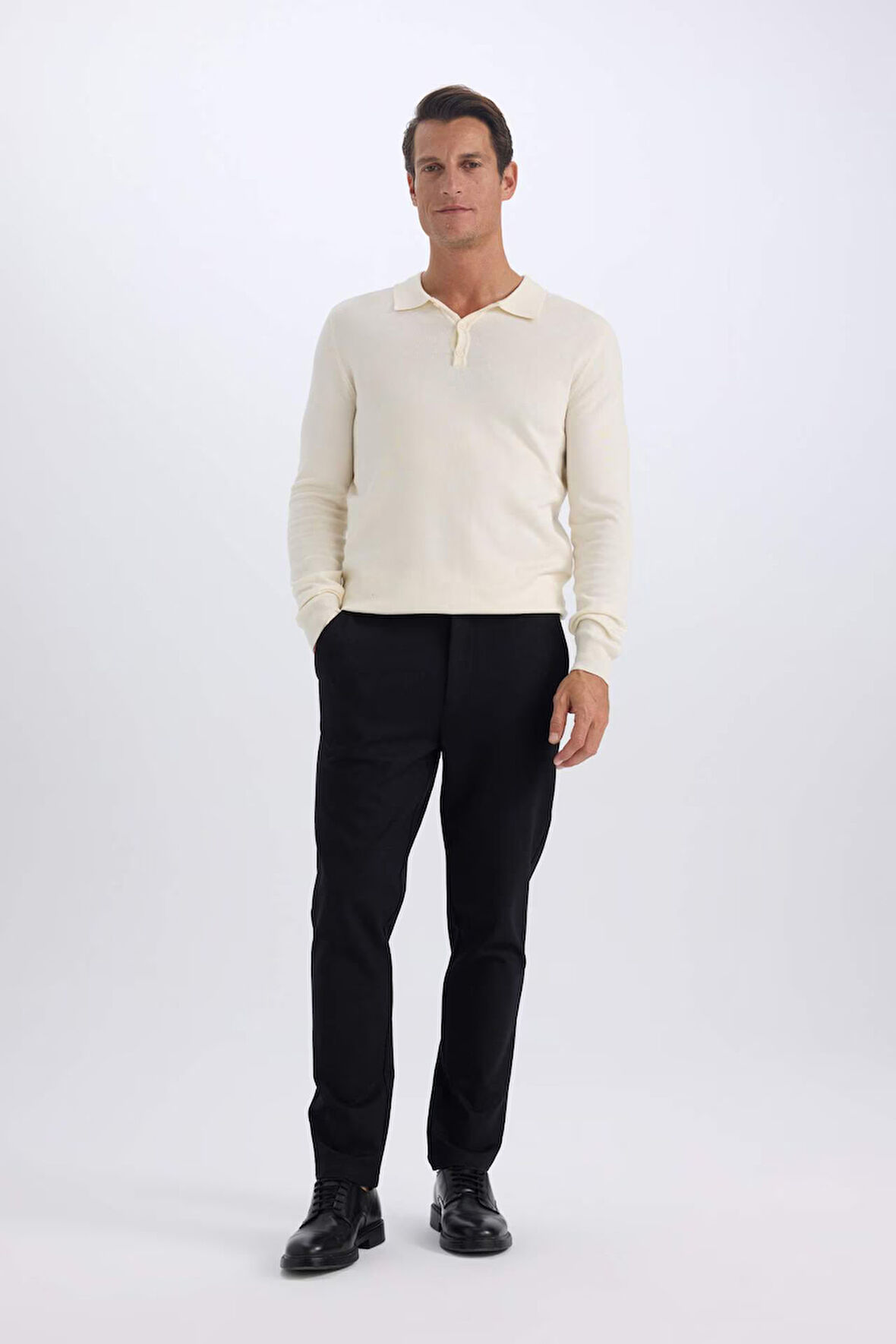 DeFacto Tailored Regular Fit Normal Kesim Kumaş Pantolon Basic Düz Cepli D9083AX24WNBK27