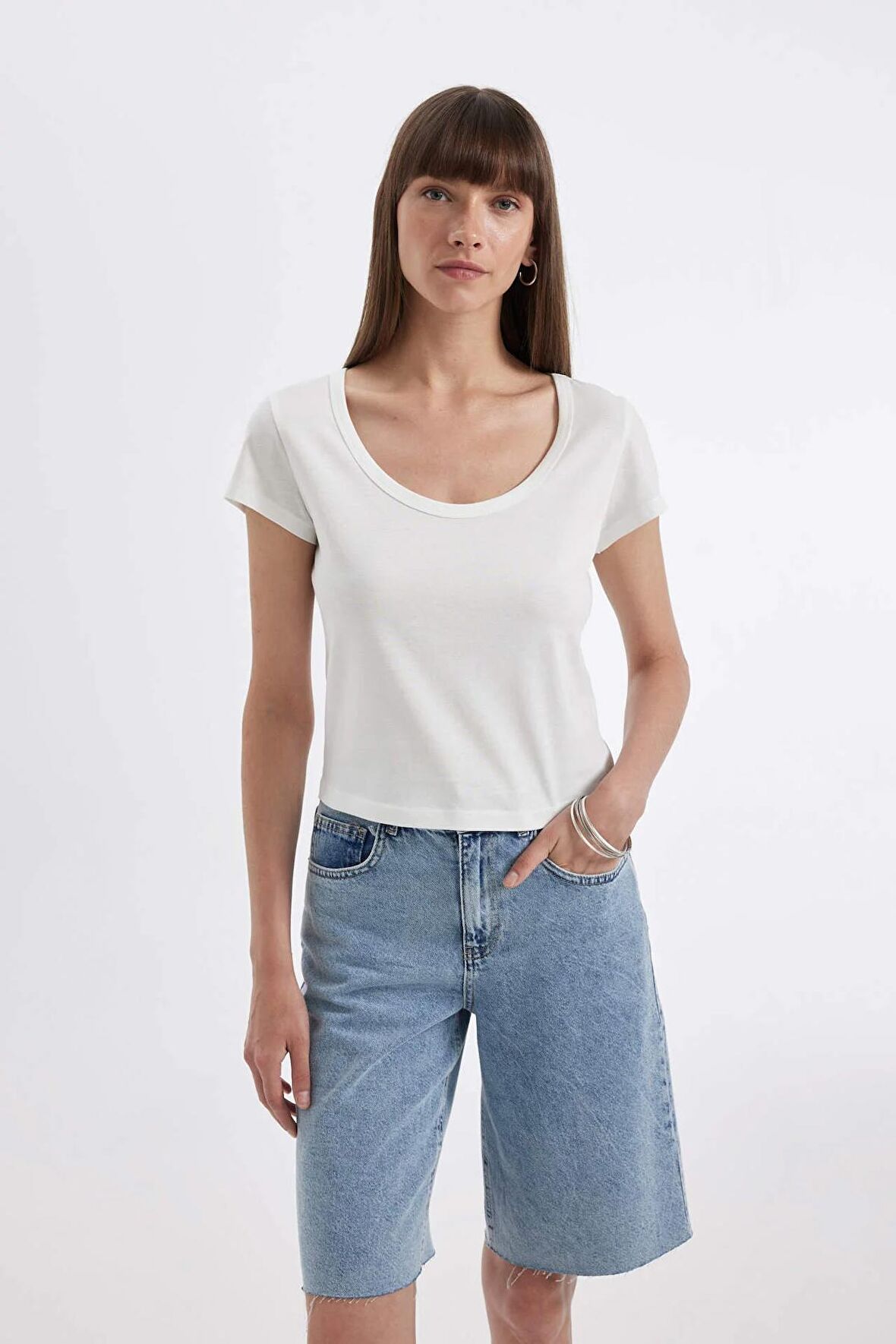 DeFacto Regular Fit Bisiklet Yaka Penye Basic Kısa Kollu Tişört D4455AX24HSER105
