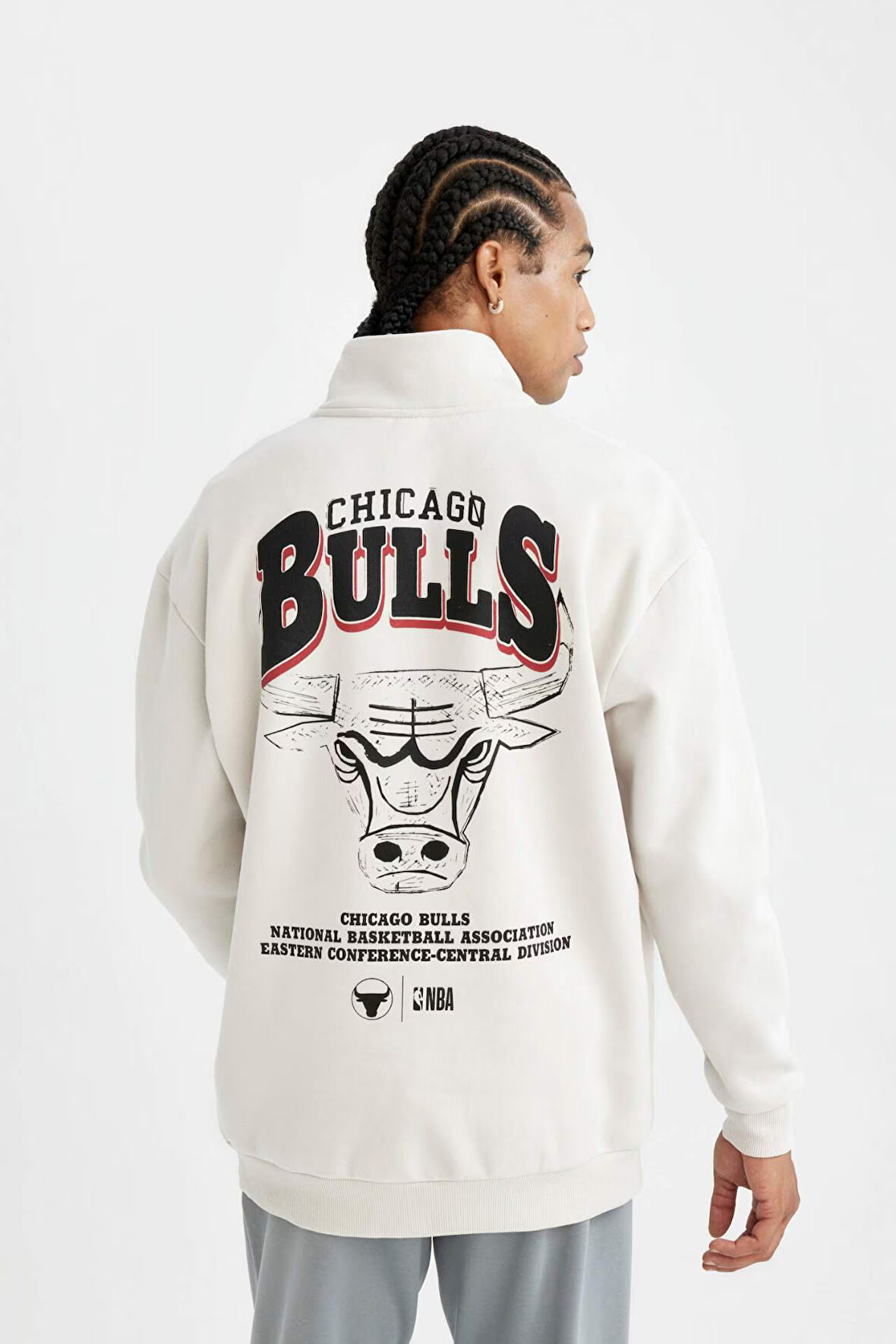 DeFactoFit NBA Chicago Bulls Oversize Geniş Kalıp Dik Yaka Fermualı Sırt Baskılı Sweatshirt C9270AX24AUBG662