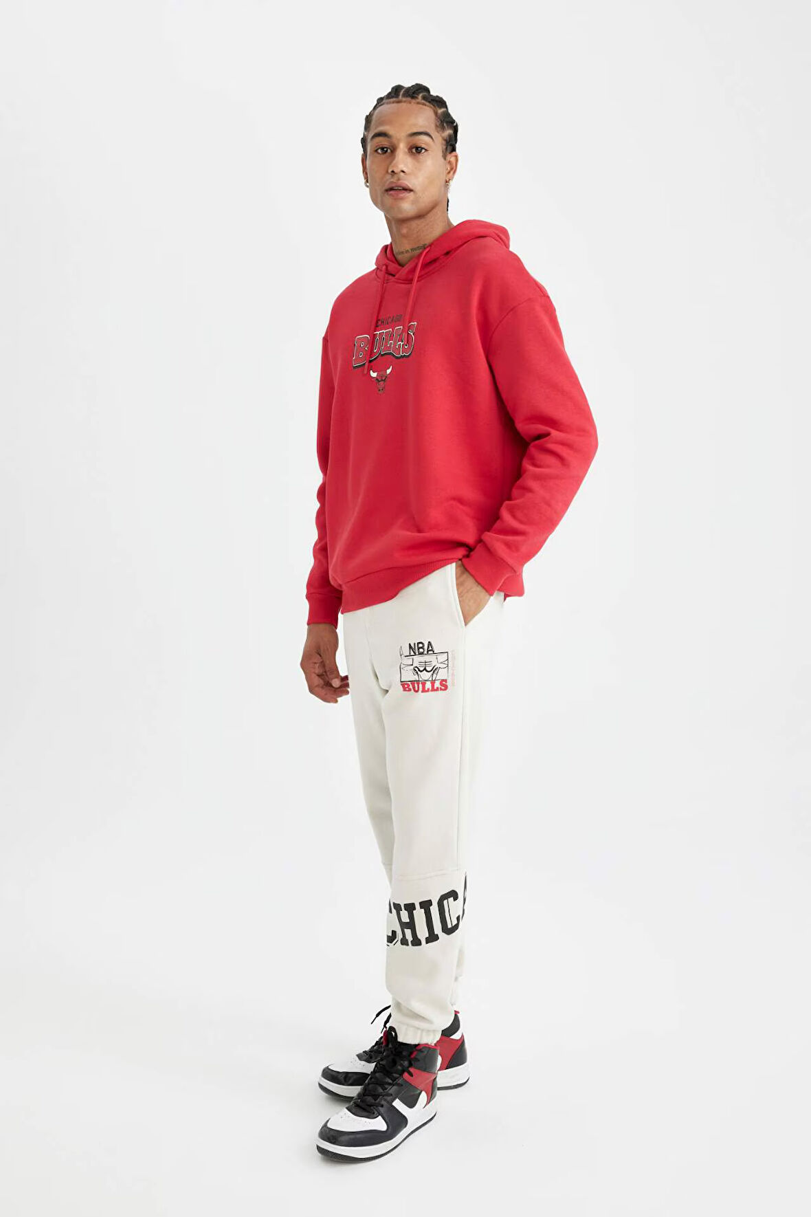 DeFactoFit Kalın Jogger Eşofman Altı NBA Chicago Bulls Standart Fit Cepli Düz Paça C9275AX24AUBG662