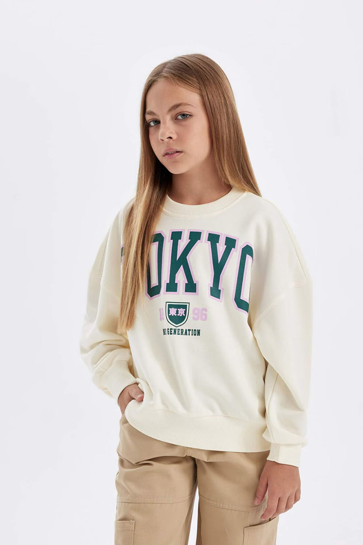 DeFacto Kız Çocuk Oversize Geniş Kalıp Bisiklet Yaka Baskılı Sweatshirt C7461A824AUER99