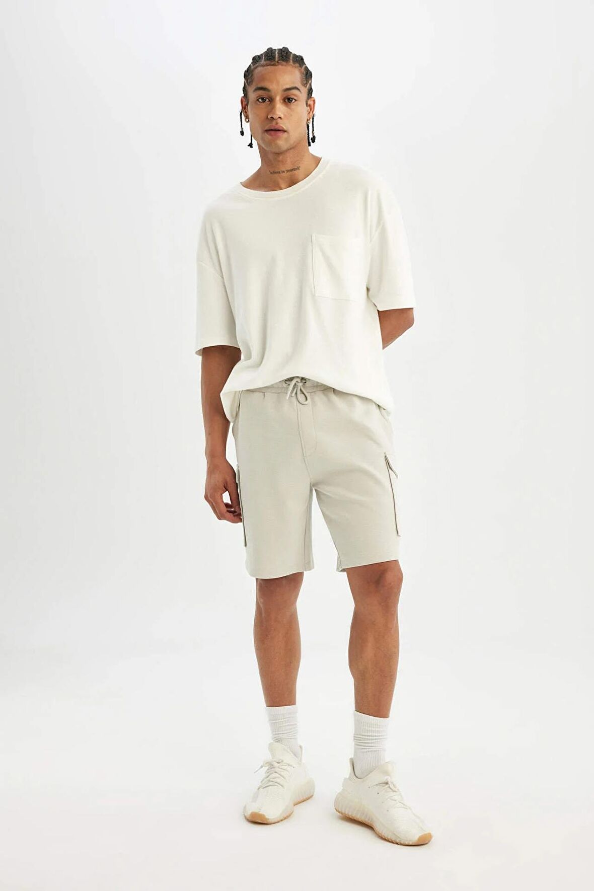 DeFacto Regular Fit Basic Düz Cepli Bermuda Şort D0475AX24SMGR437