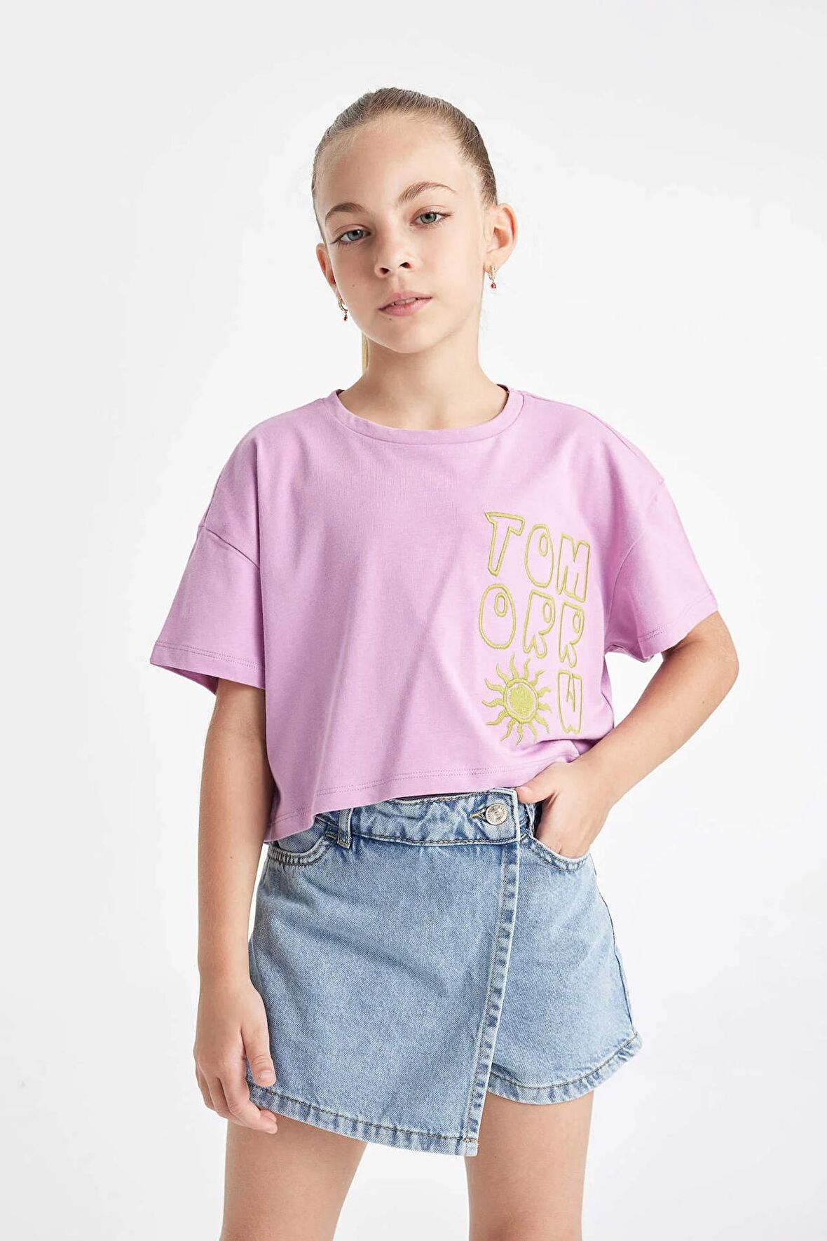 DeFacto Kız Çocuk Crop Bisiklet Yaka Baskılı Kısa Kollu Tişört C4506A824SMPR61