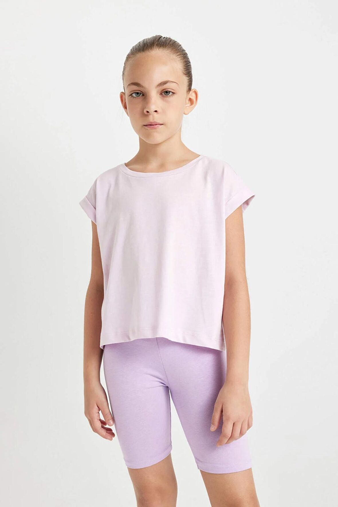 DeFacto Kız Çocuk Boxy Fit Bisiklet Yaka Basic Düz Kısa Kollu Tişört C4511A824SMPN180