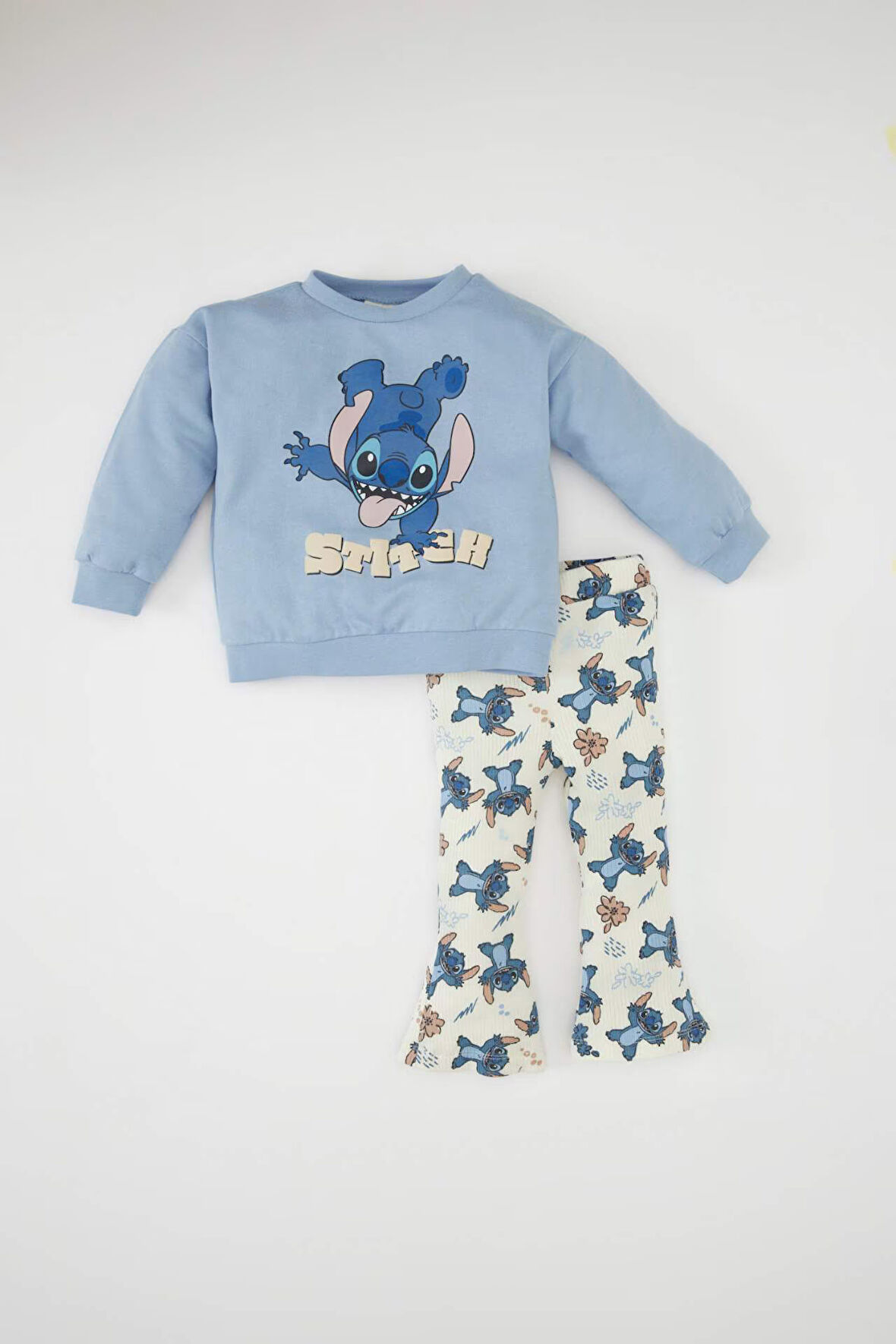 DeFacto Kız Bebek 2'li Takım Disney Lilo & Stitch Sweatshirt Üst Beli Lastikli Desenli Uzun İspanyol Paça Alt D2199A524AUBE551