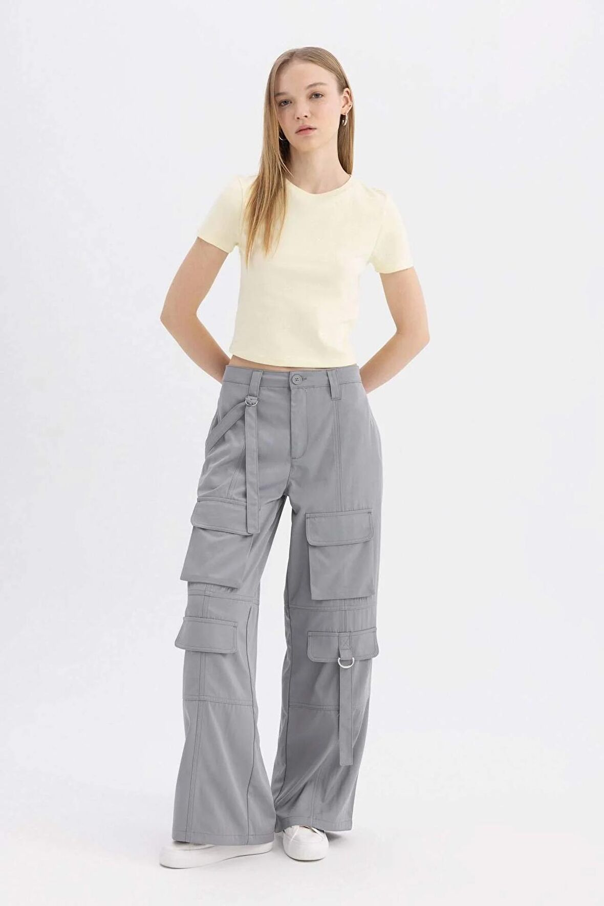 DeFacto Coool Wide Leg Geniş Paça Normal Bel Pantolon Kargo Cepli Basic Düz C4710AX24SPGR453