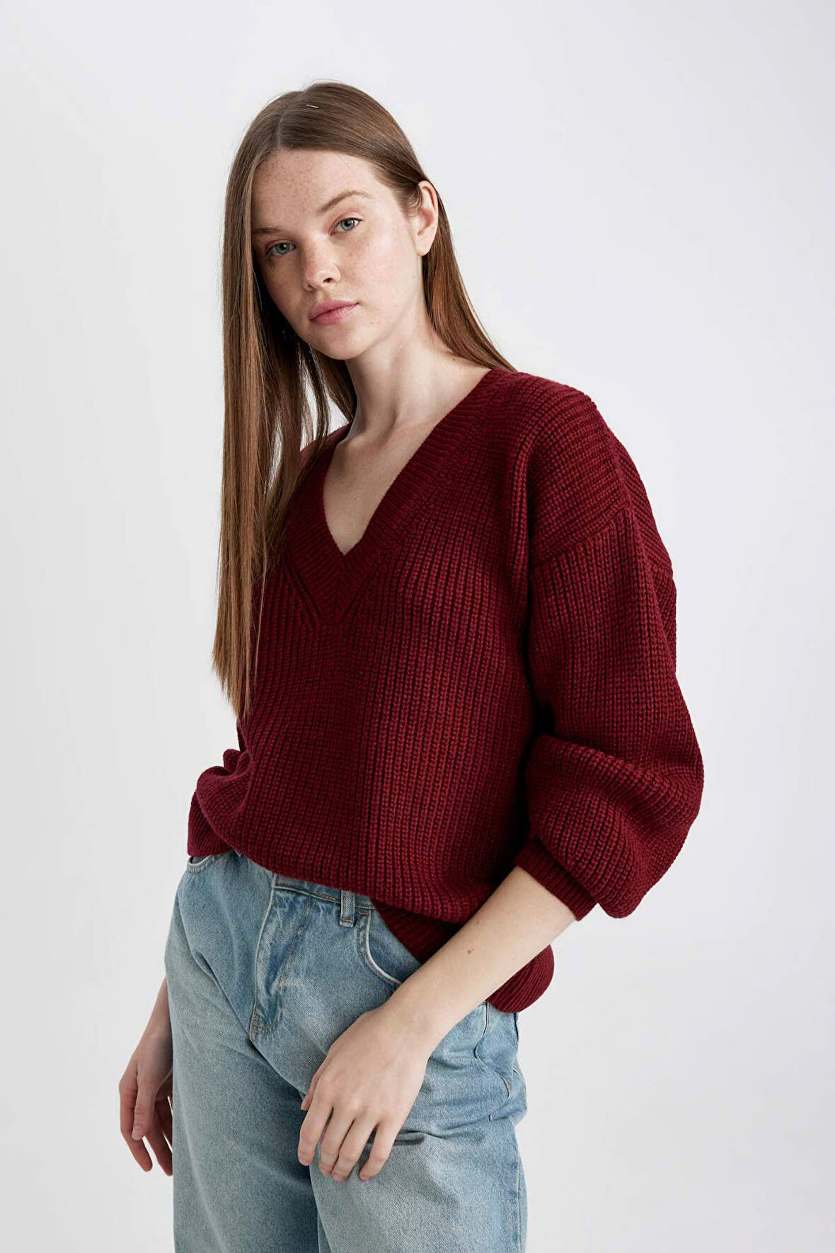 Kadın Okula Dönüş Oversize Fit Geniş Kalıp V Yaka Basic Düz Triko Kazak