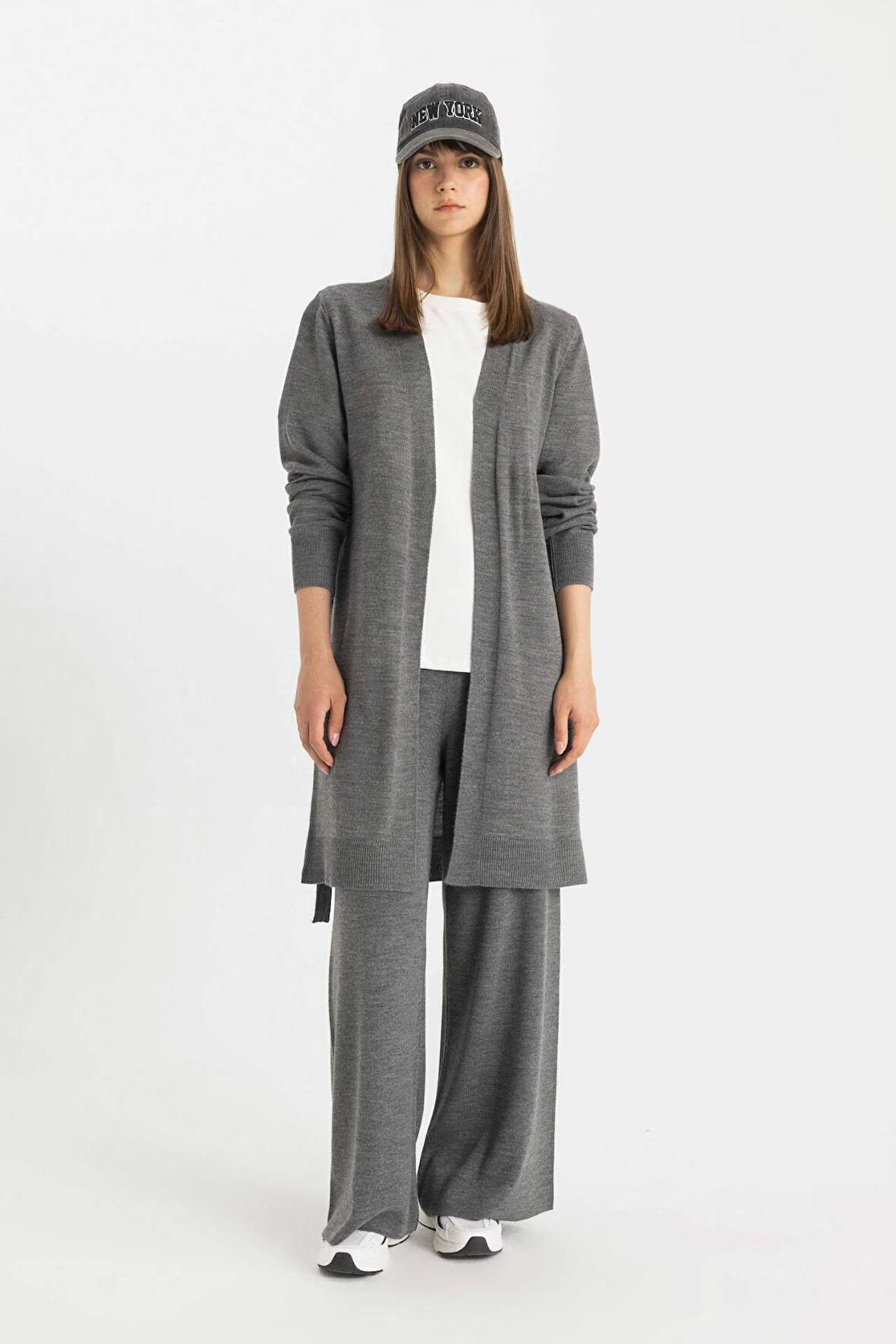 DeFacto Relax Fit Geniş Paça Basic Triko Pantolon V0088AZ24AUAR161