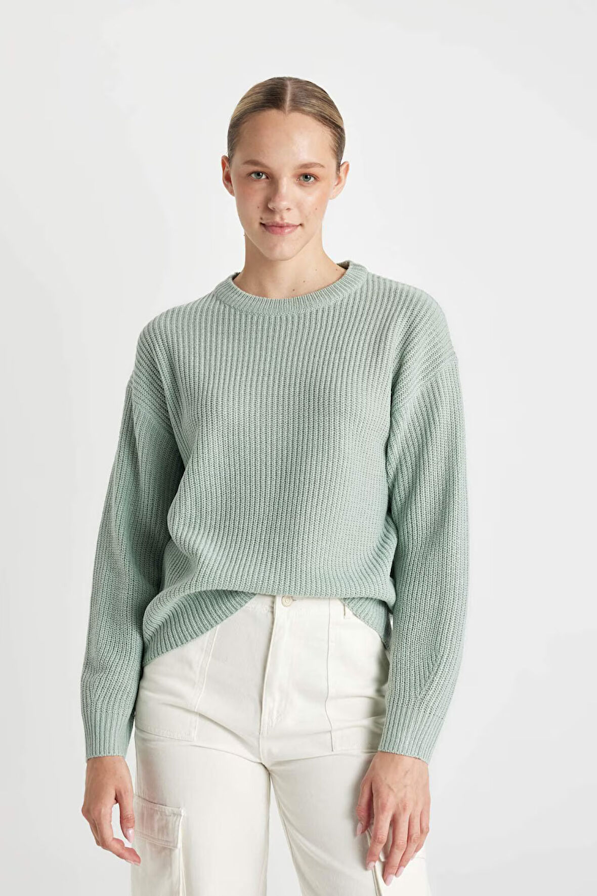 DeFacto Regular Fit Bisiklet Yaka Triko Kazak H6905AZ24WNGN1169