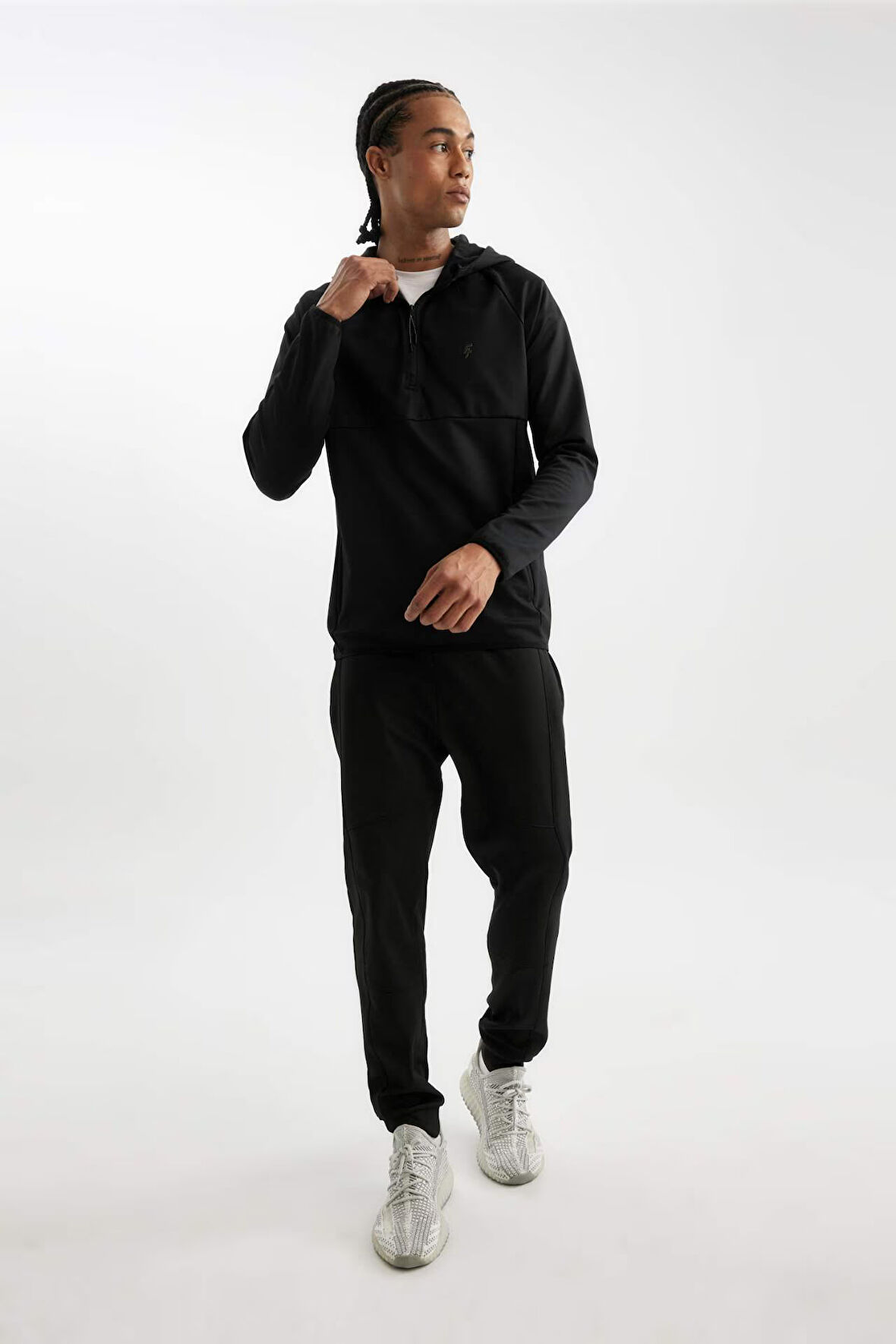DeFactoFit Jogger Eşofman Altı Slim Fit Dar Kesim Skuba Dalgıç Kumaş Standart Paça D1951AX24AUBK81