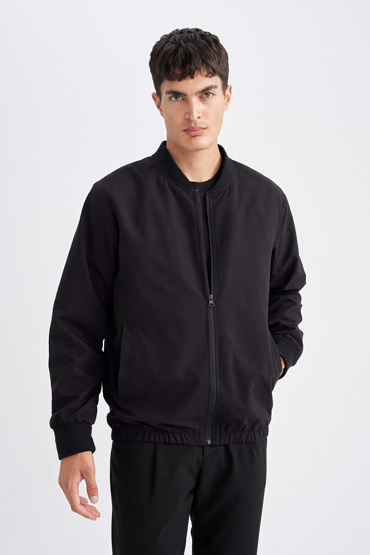 DeFacto Su İtici Regular Fit Kolej Yaka Bomber Mont D7447AX24AUBK27