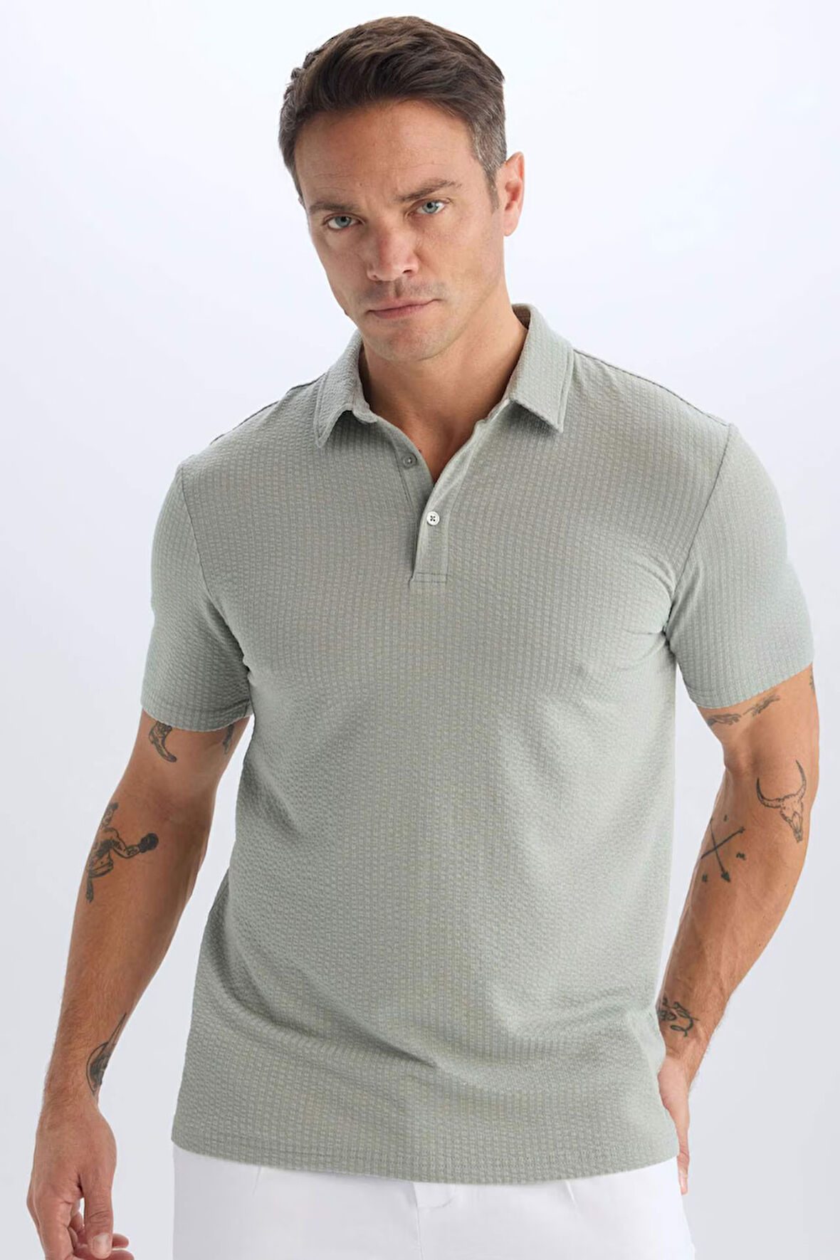 DeFacto Slim Fit Dar Kesim Pamuklu Kısa Kollu Polo Tişört X2594AZ25SPGN1217