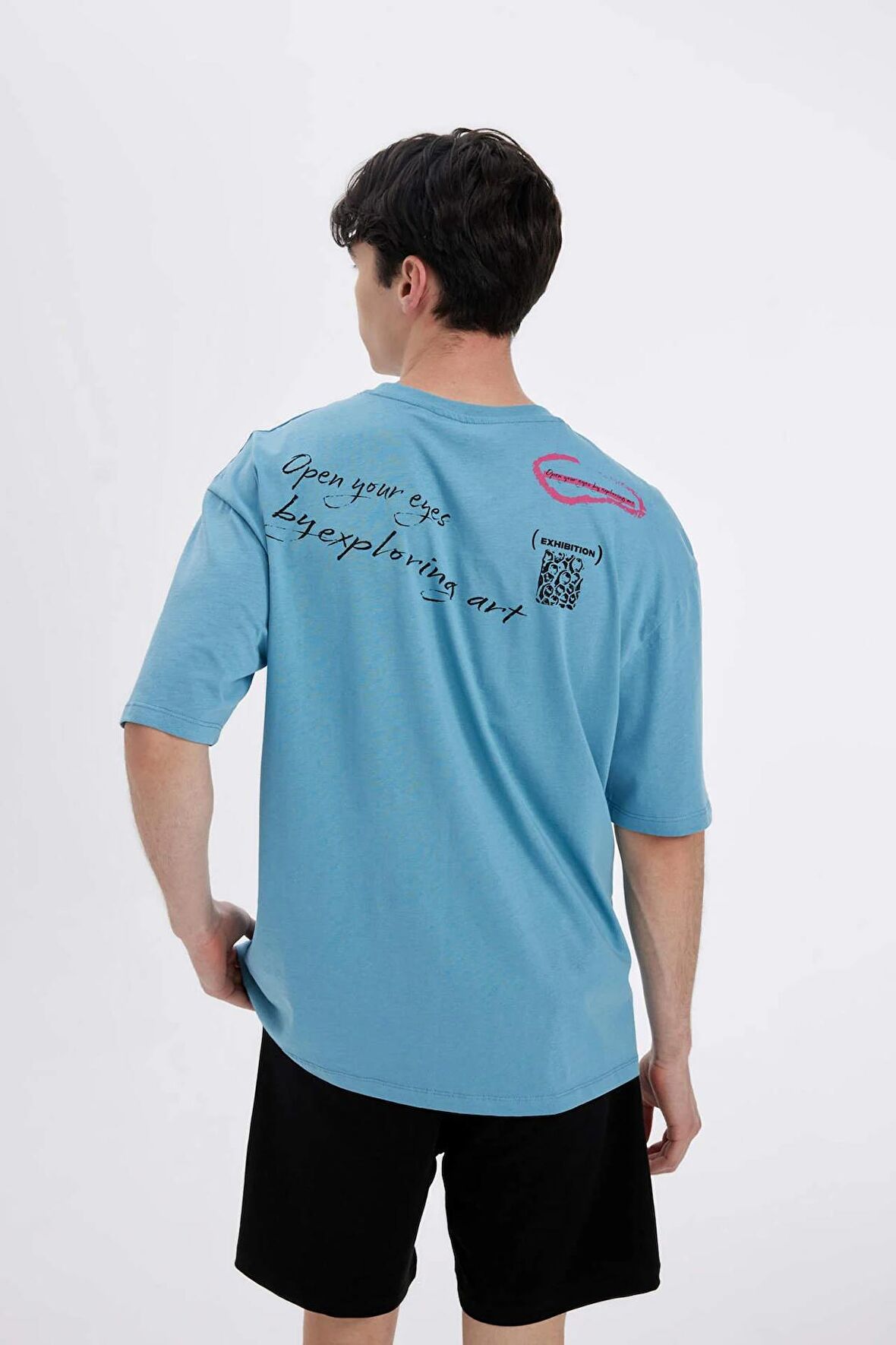 DeFacto Oversize Fit Bisiklet Yaka Sırt Baskılı Kısa Kollu Tişört C4084AX24SMBE532
