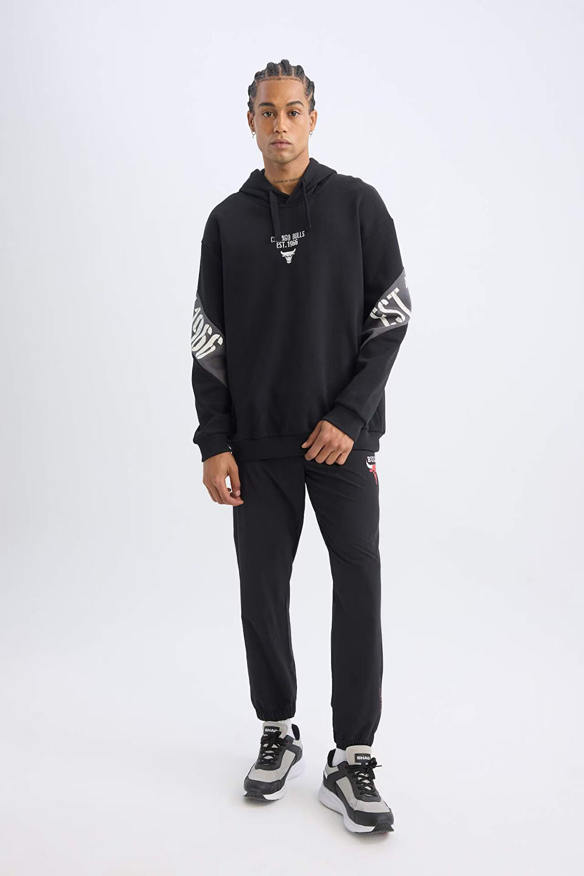 DeFactoFit Jogger Eşofman Altı NBA Chicago Bulls Slim Fit Dar Kesim Cepli Lastikli Paça D5631AX24AUBK81