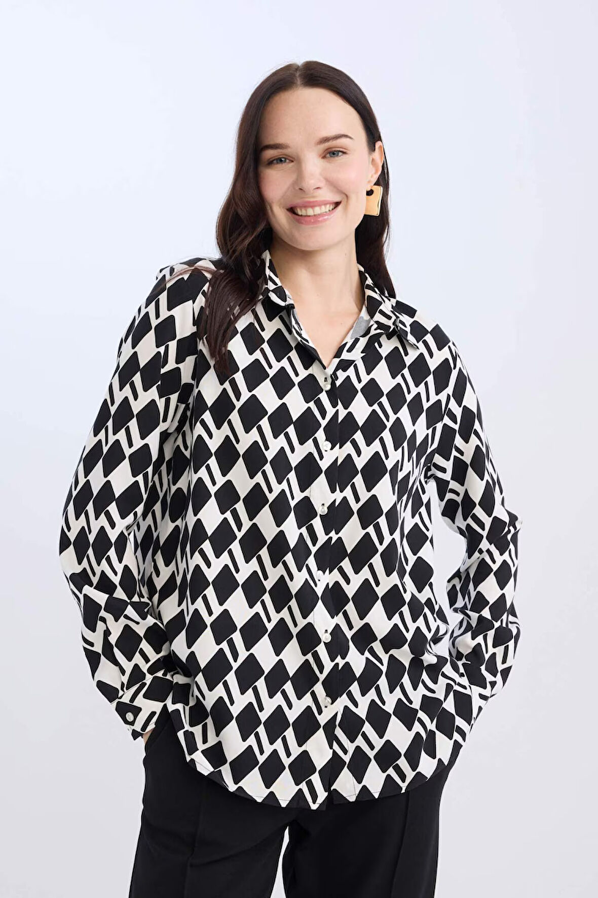 Regular Fit Desenli Uzun Kollu Gömlek