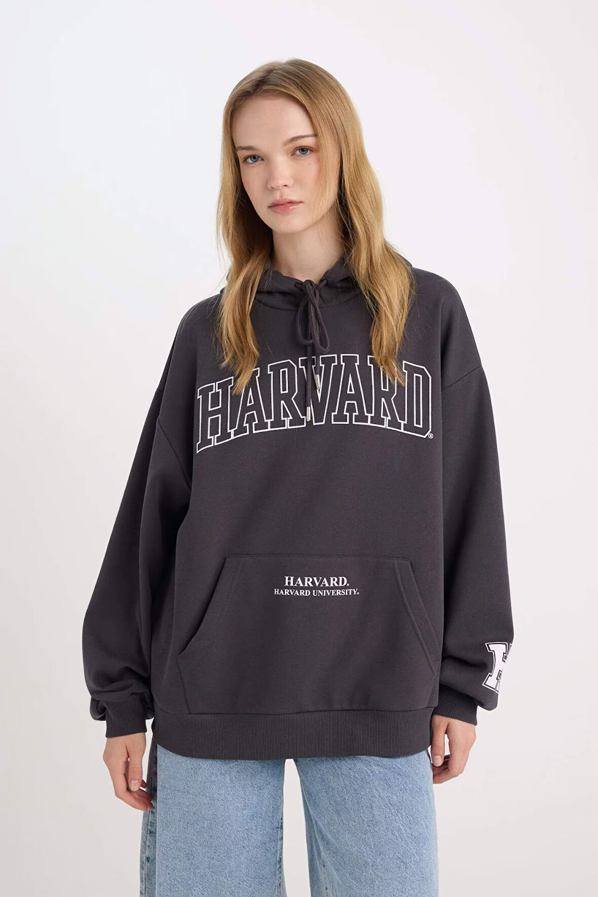 DeFacto Harvard University Oversize Geniş Kalıp Kapüşonlu Cepli Kalın Sweatshirt D7000AX24WNAR191