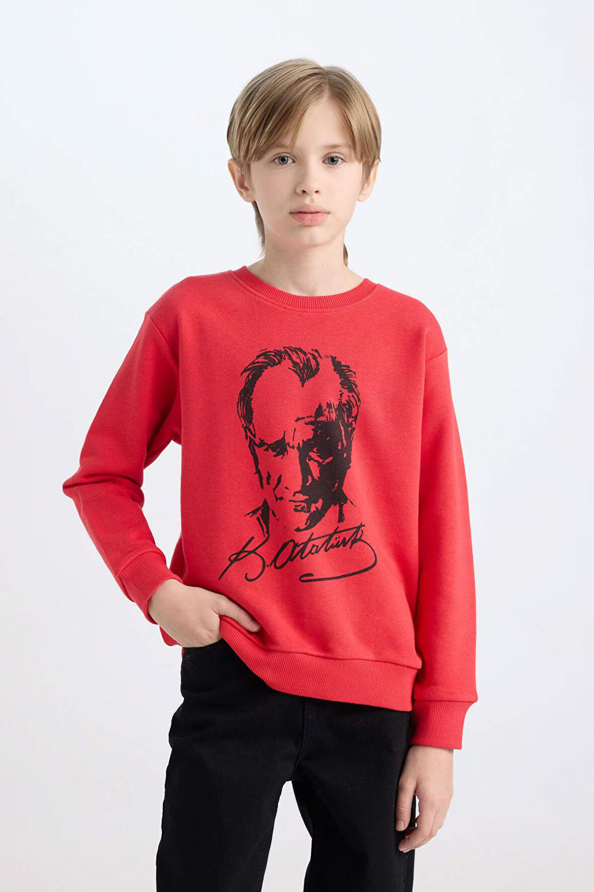DeFacto Erkek Çocuk Kırmızı Bisiklet Yaka Atatürk Baskılı Sweatshirt D8202A824WNRD117