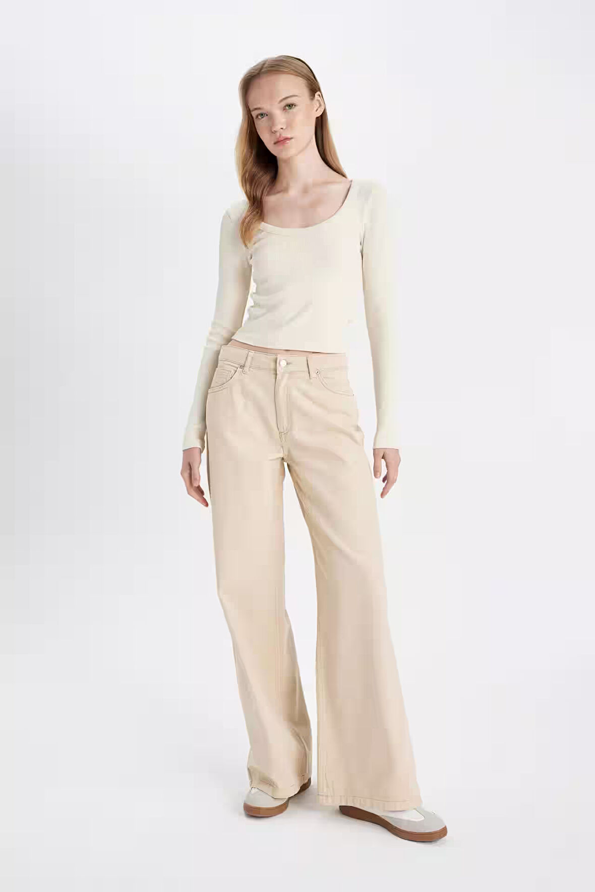 DeFacto Gabardin Kışlık Bej Pantolon Wide Leg Geniş Bol Paça Normal Bel Basic Düz D3766AX24AUBG743