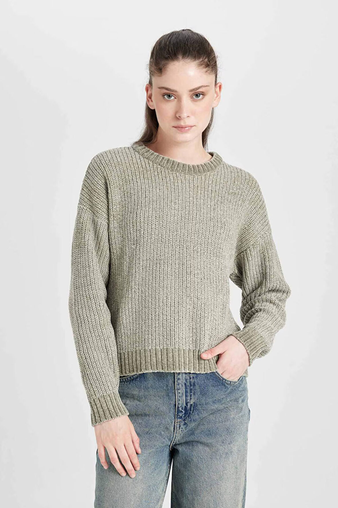 DeFacto Regular Fit Bisiklet Yaka Triko Kazak C6227AX24CWKH196