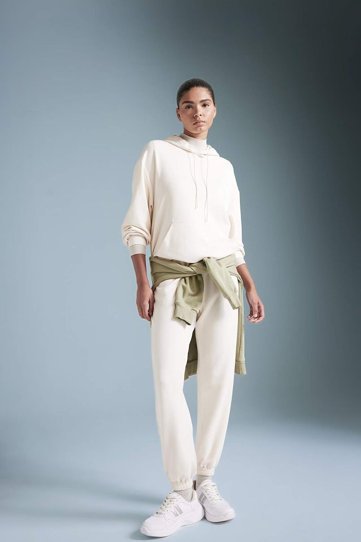 DeFactoFit Sporcu Jogger Eşofman Altı Standart Fit Modal Çift Cepli Basic Düz B1794AX24AUER218