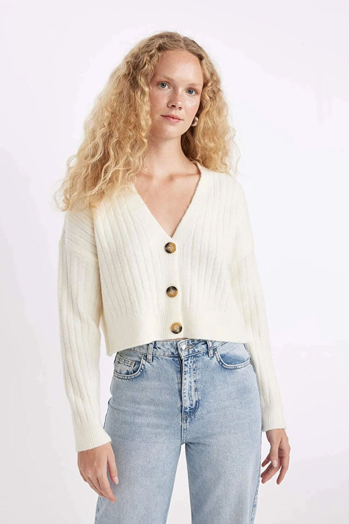 Regular Fit V Yaka Basic Düz Düğmeli Triko Hırka