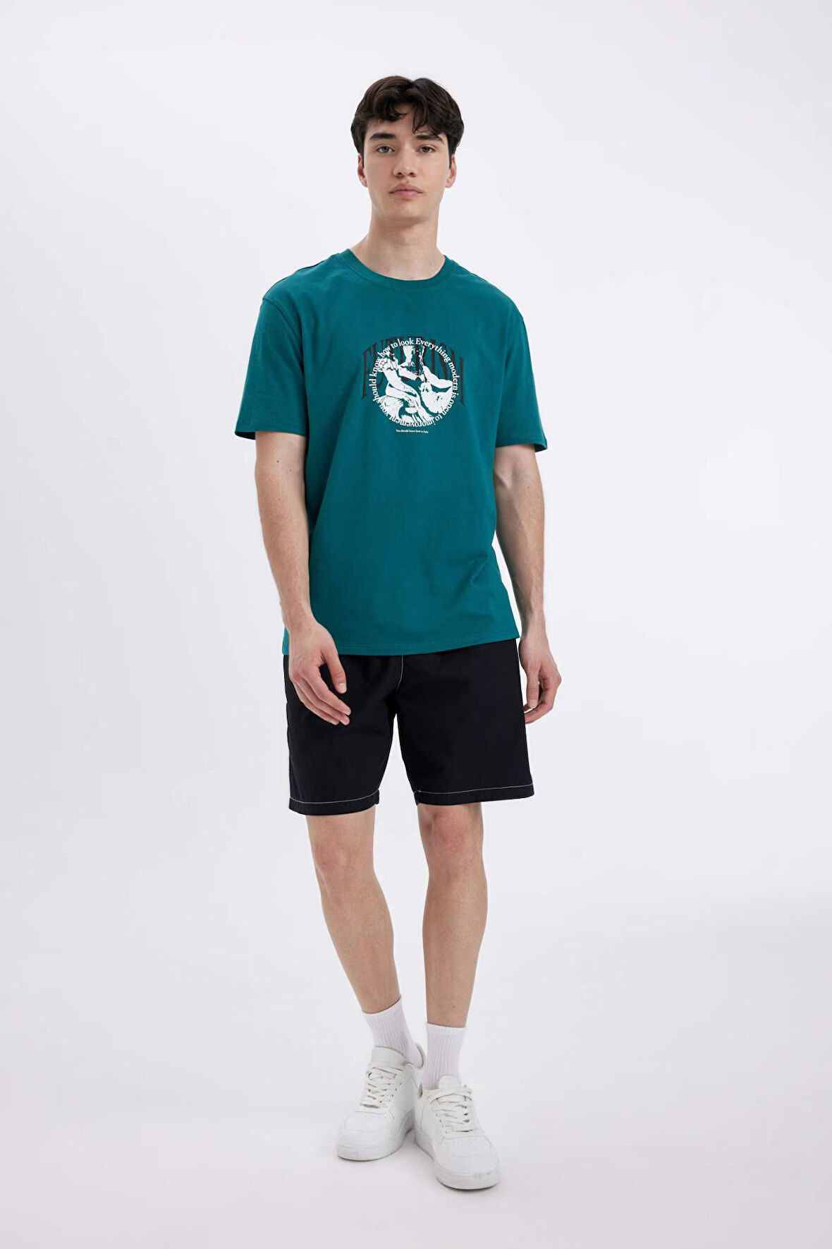 DeFacto Relax Fit Paraşüt Bermuda Şort C1808AX24SMBK81