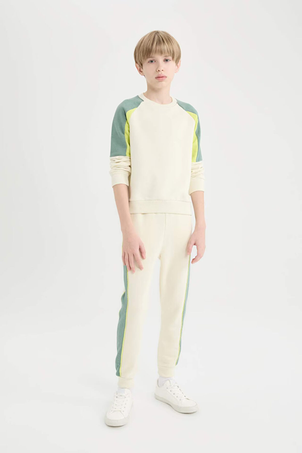 Erkek Çocuk 2'li Takım Bisiklet Yaka Sweatshirt Beli Lastikli Eşofman Altı