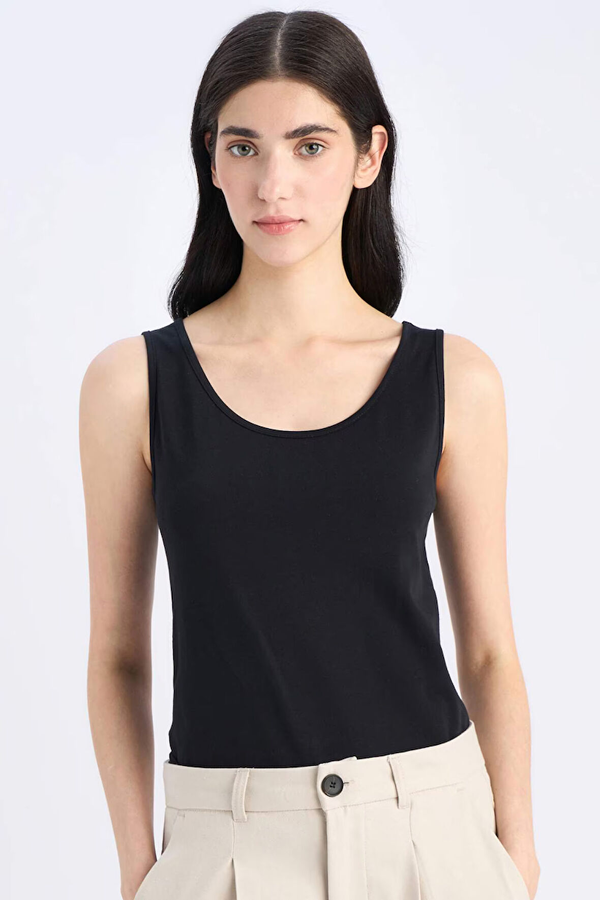 DeFacto Slim Fit Dar Kesim Basic Düz Bisiklet Yaka Siyah Atlet I1059AZ25SMBK81