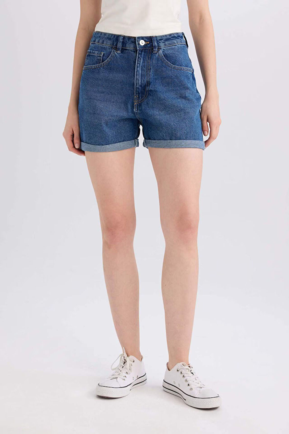 Mom Fit Yüksek Bel Katlamalı Paça Jean Şort