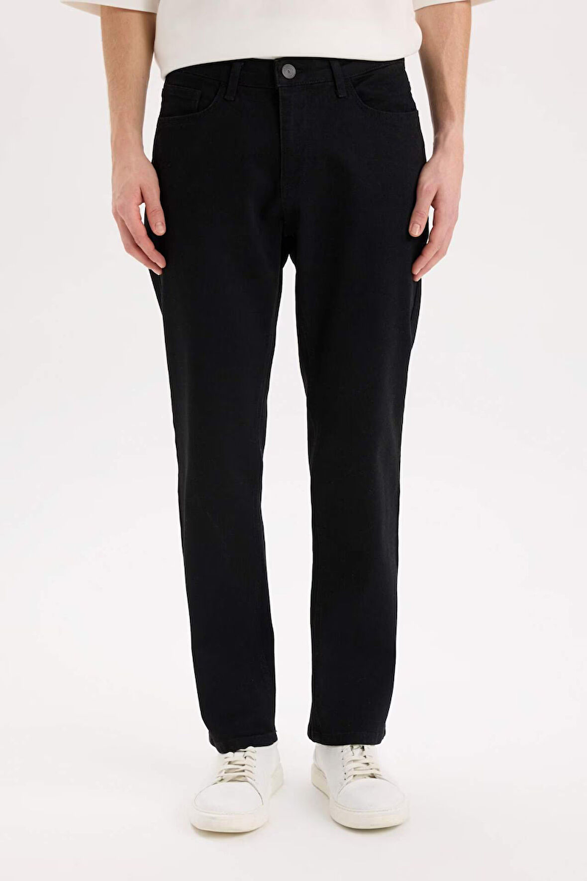 DeFacto Diago Comfort Fit Rahat Kalıp Yüksek Bel Geniş Paça Siyah Jean Pantolon E3323AX25SPNM40