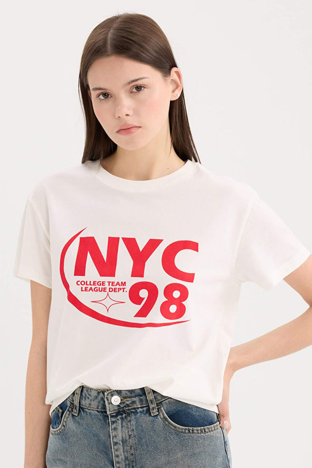 DeFacto Regular Fit Bisiklet Yaka Baskılı Kısa Kollu Tişört D9603AX25SMWT32