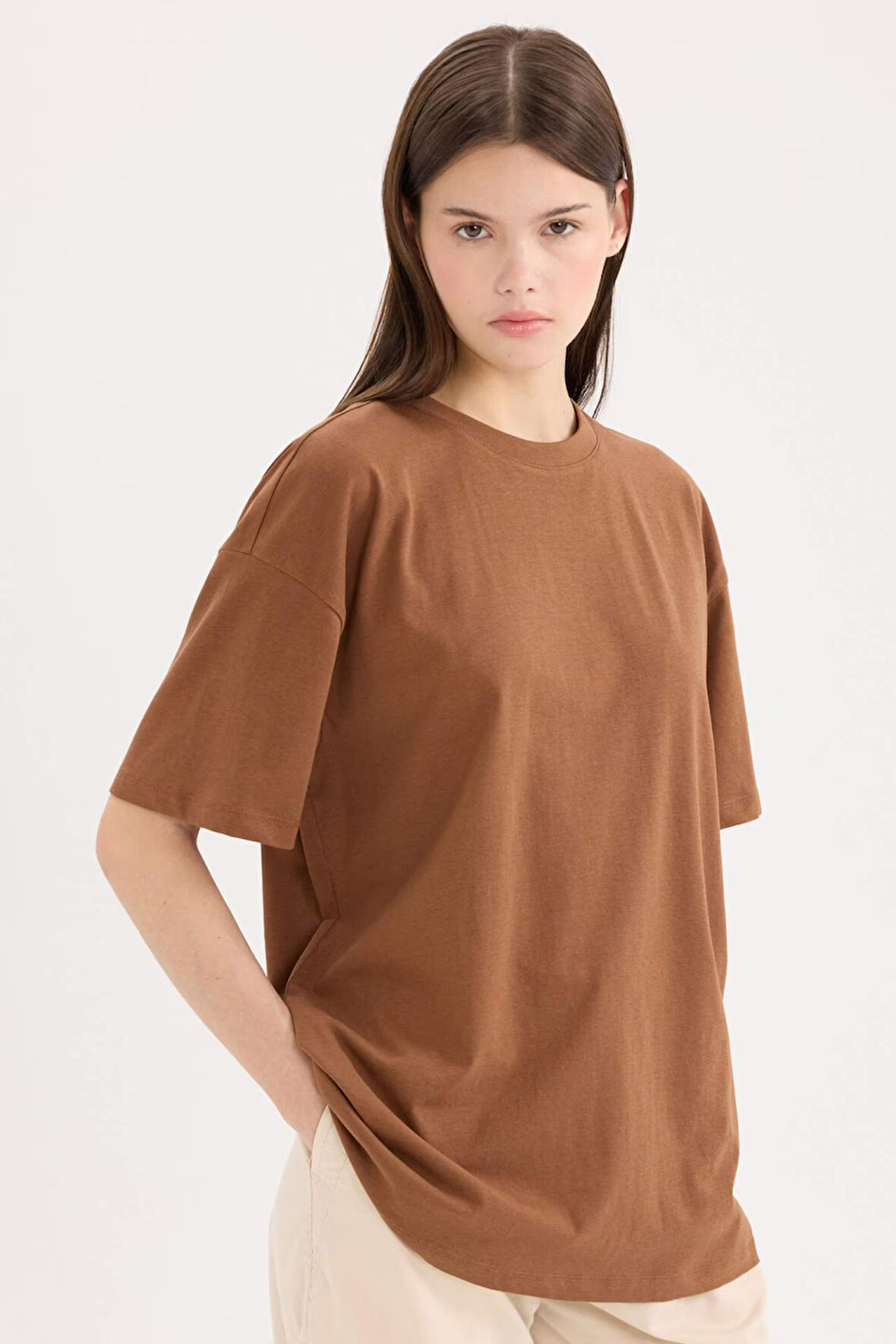 Oversize Geniş Kalıp Bisiklet Yaka Basic Düz Kısa Kollu Tişört