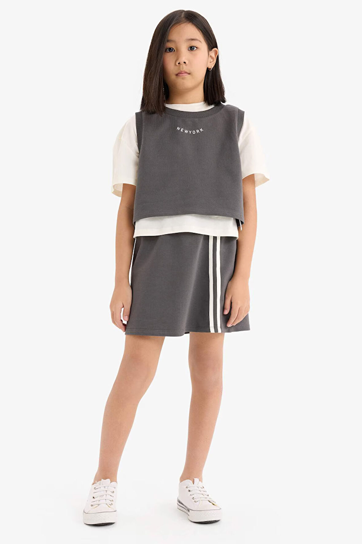 DeFacto Kız Çocuk 3'lü Takım Kısa Kollu Tişört Baskılı Kolsuz Üst Beli Lastikli Etek E1867A825SMAR82