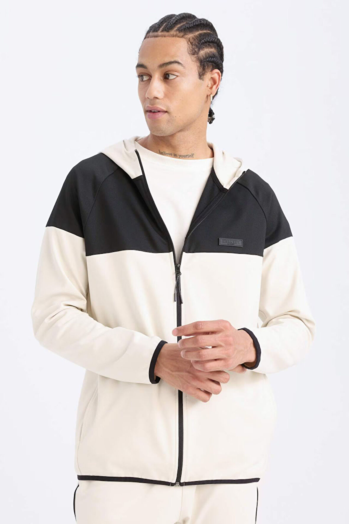 DeFactoFit Standart Fit Kapüşonlu Skuba Dalgıç Kumaş Sporcu Fermuarlı Sweatshirt D7363AX25SPBG721