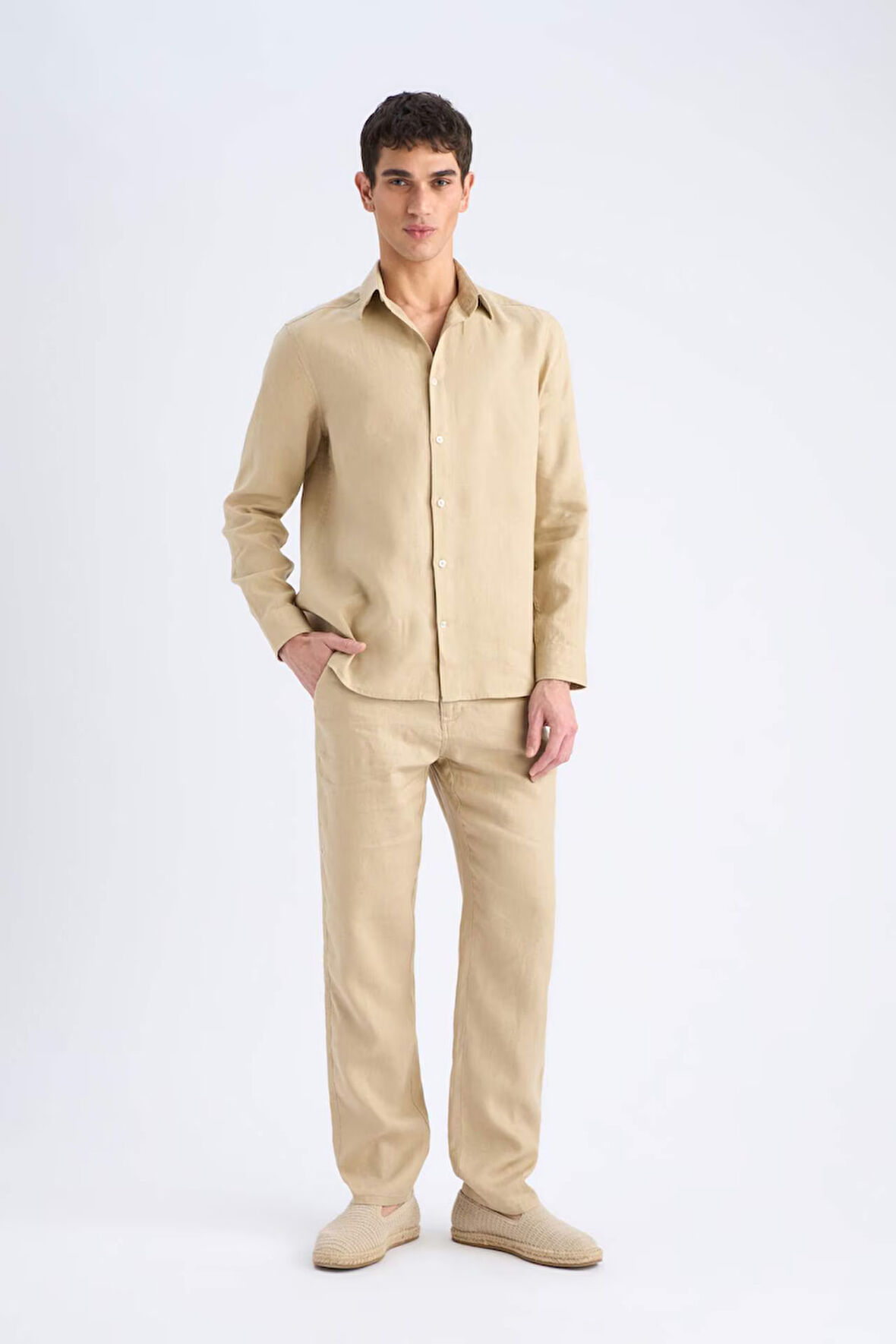 DeFacto %100 Keten Relax Fit Rahat Kesim Düz Paça Yazlık Pantolon C1117AX25SPBG732