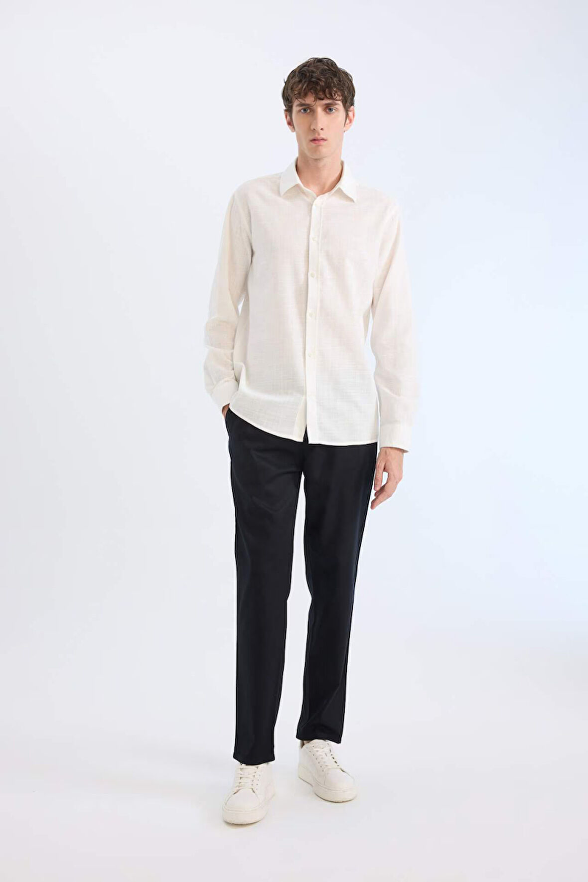 DeFacto Yazlık Tensel Kumaş Jogger Pantolon Basic Cepli Dar Paça B4091AX25SPBK81