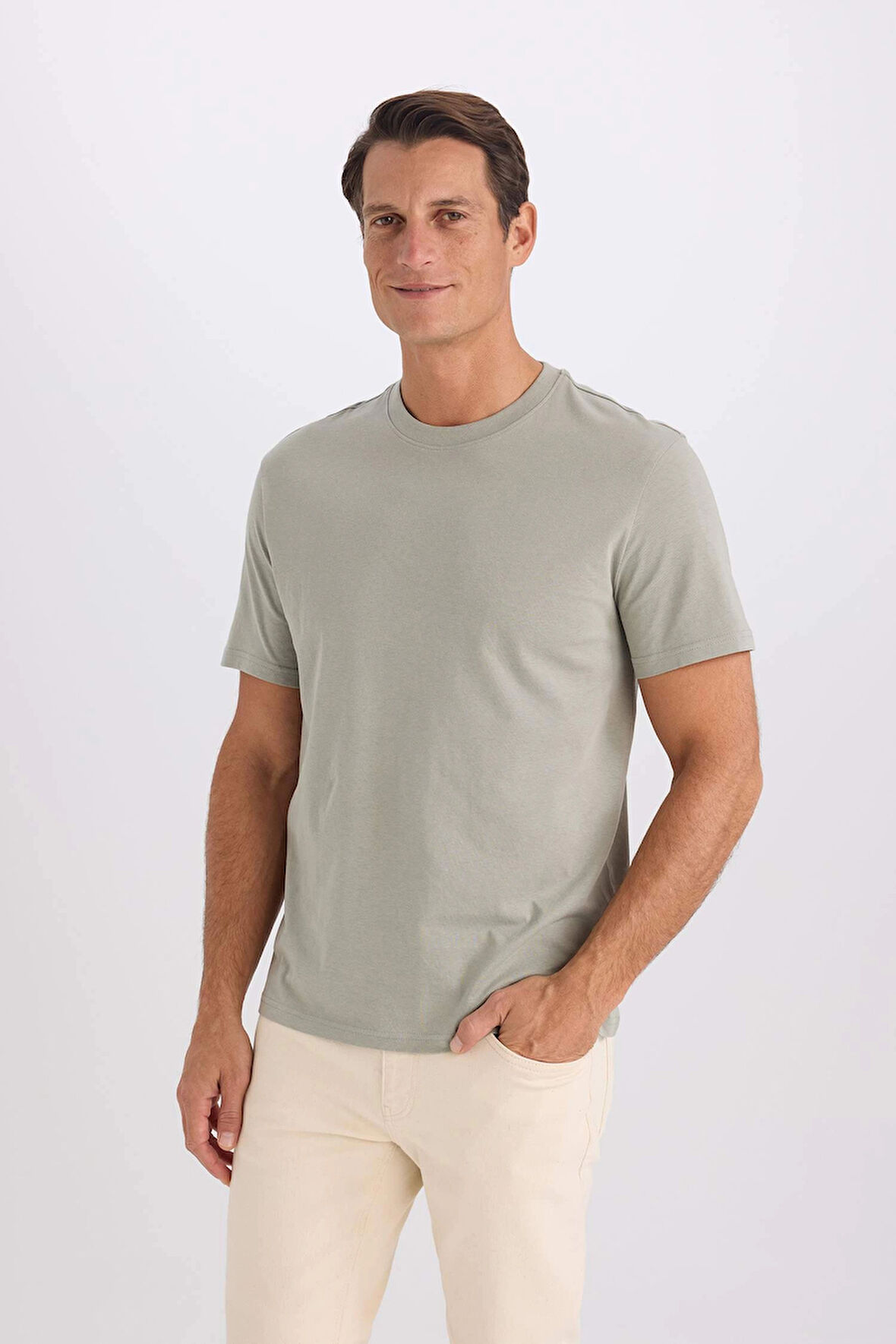 Defacto V7699 Gri %100 Pamuk New Regular Fit Bisiklet Yaka Basic Düz Kısa Kollu Tişört