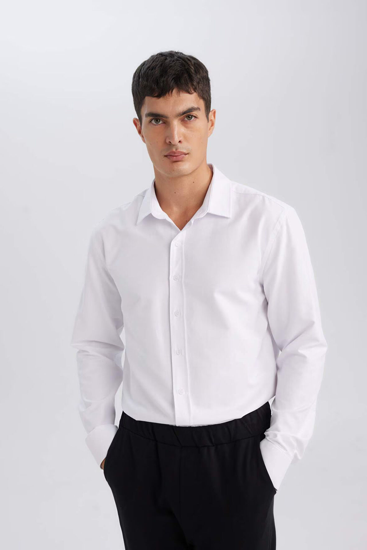 DeFacto Okula Dönüş Modern Fit Polo Yaka Dokulu Uzun Kollu Gömlek E0475AX24AUWT34