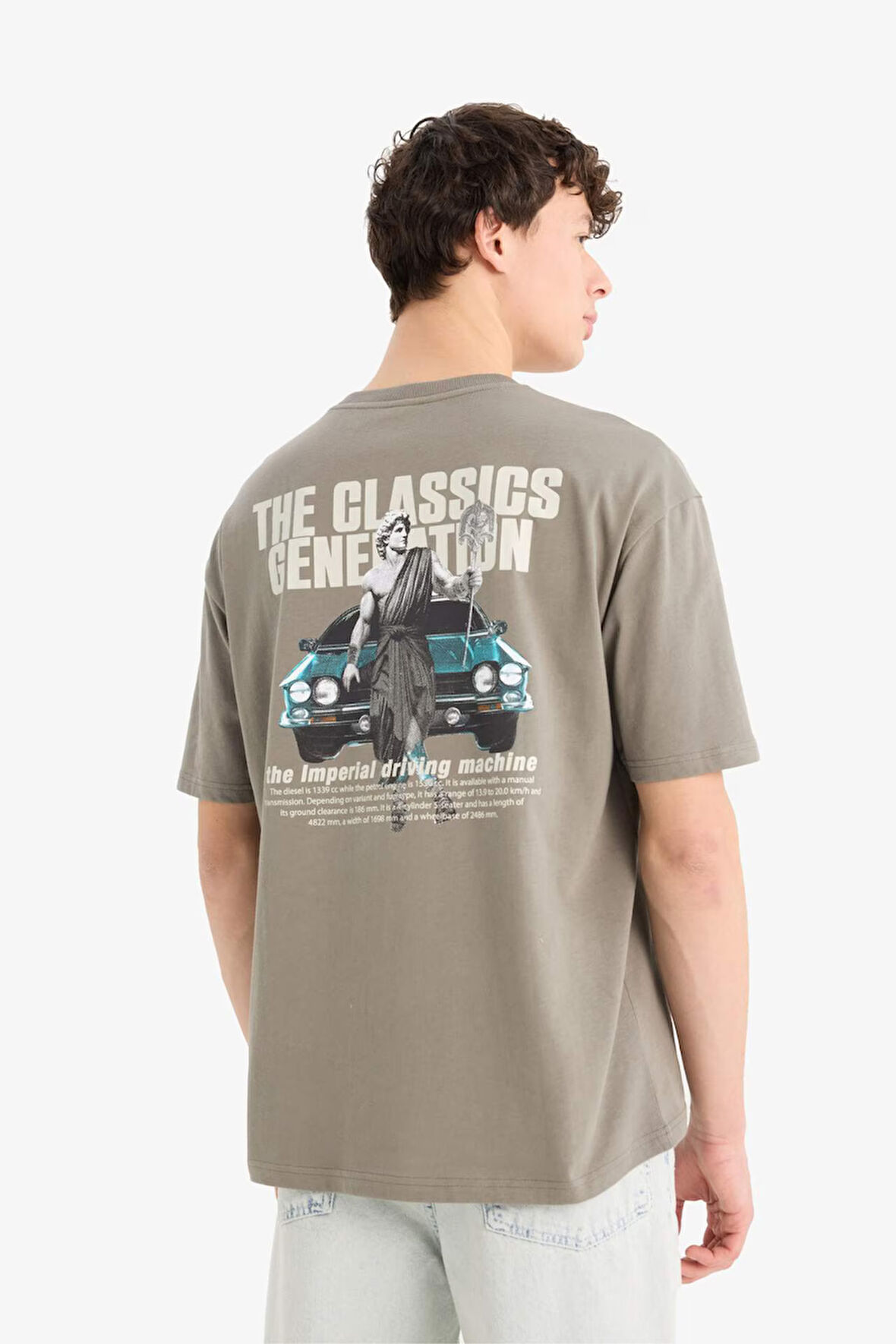 DeFacto %100 Pamuk Oversize Geniş Kalıp Bisiklet Yaka Sırt Baskılı Kısa Kollu Tişört C3627AX25SMKH207