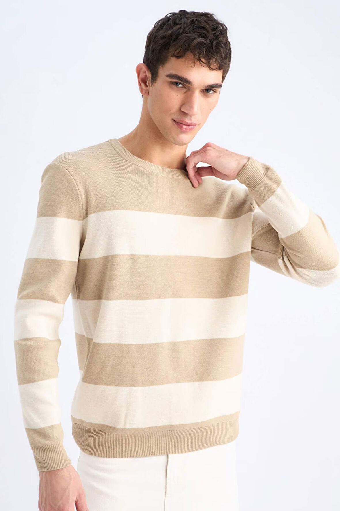 Standart Fit Normal Kesim Bisiklet Yaka Çizgili Triko Kazak