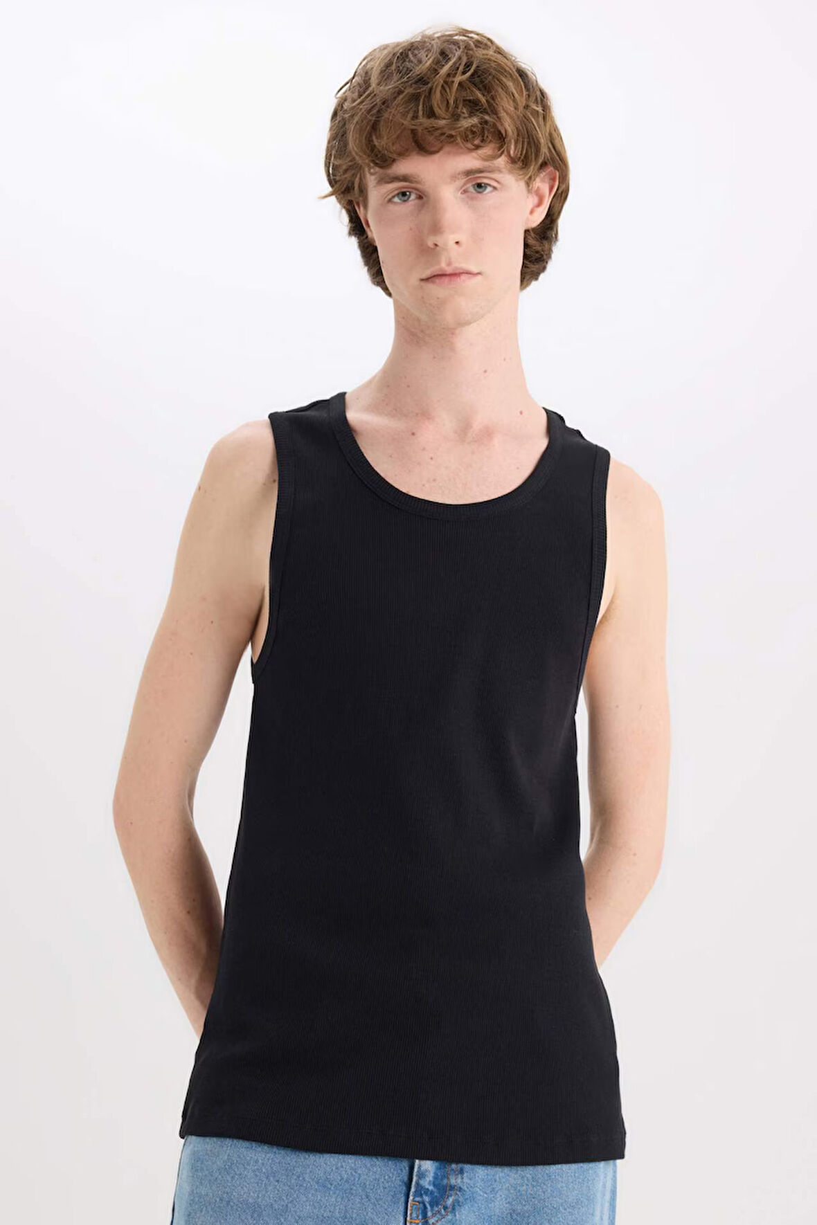 Slim Fit Dar Kesim Bisiklet Yaka Ribana Atlet
