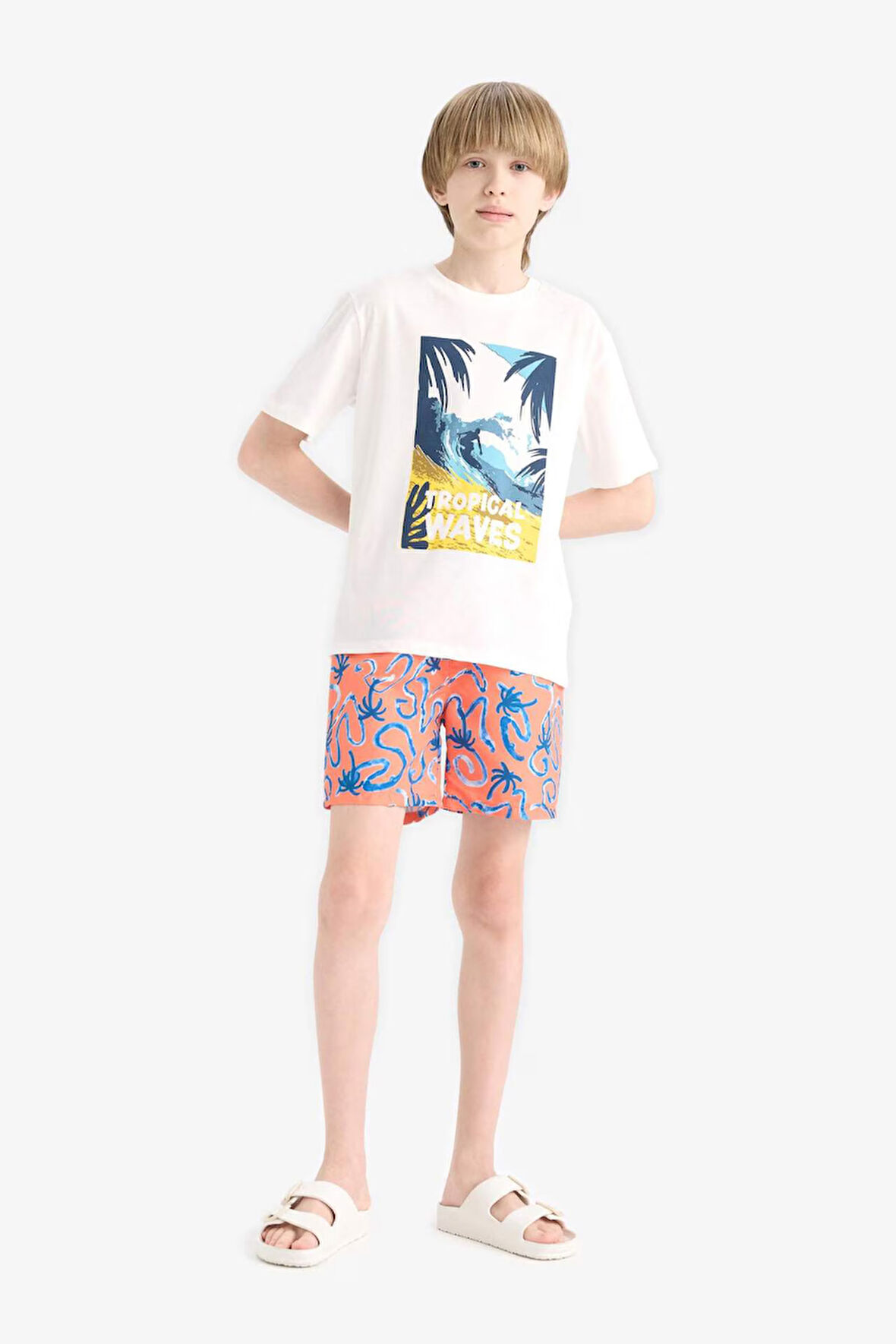 Erkek Çocuk Floral Deniz Şortu