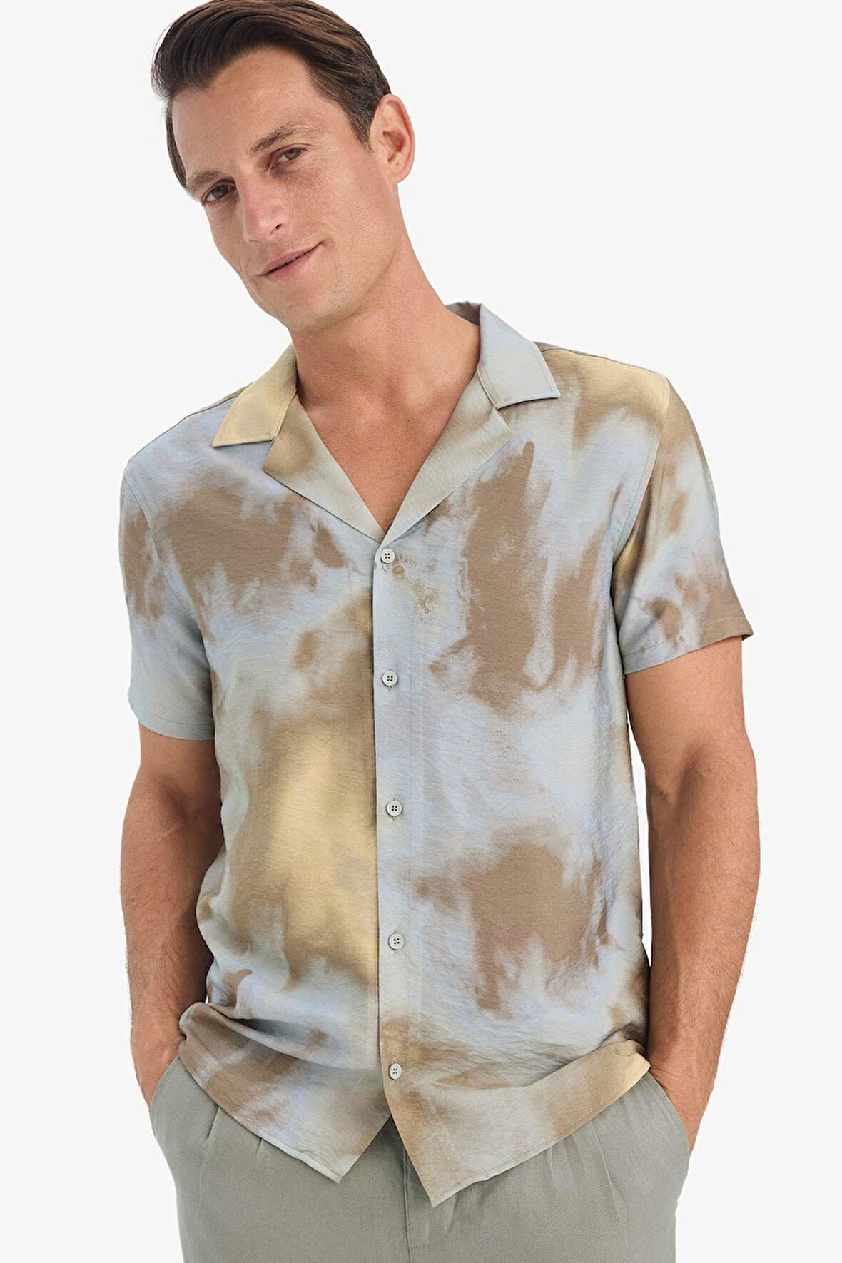 DeFacto Modern Fit Polo Yaka Aerobin Yazlık Kısa Kollu Gömlek E1220AX25SMBE215